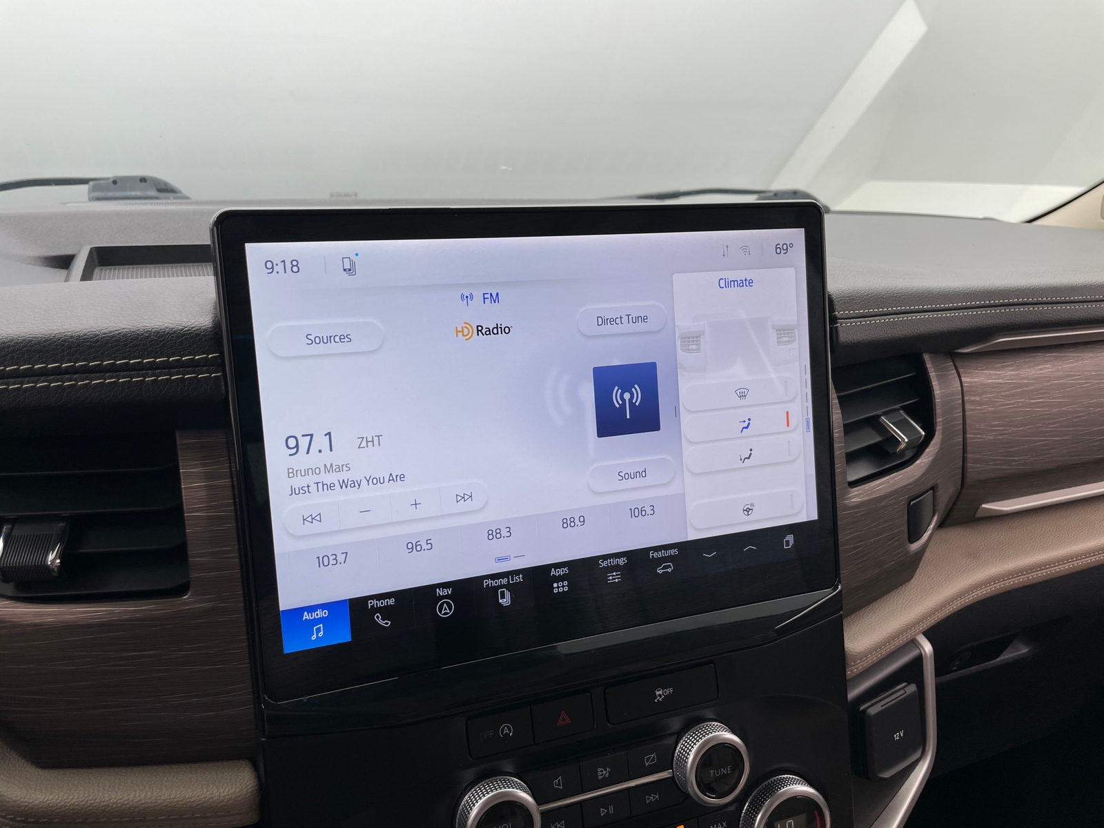 Thumbnail: 2024 Ford Expedition MAX - 3