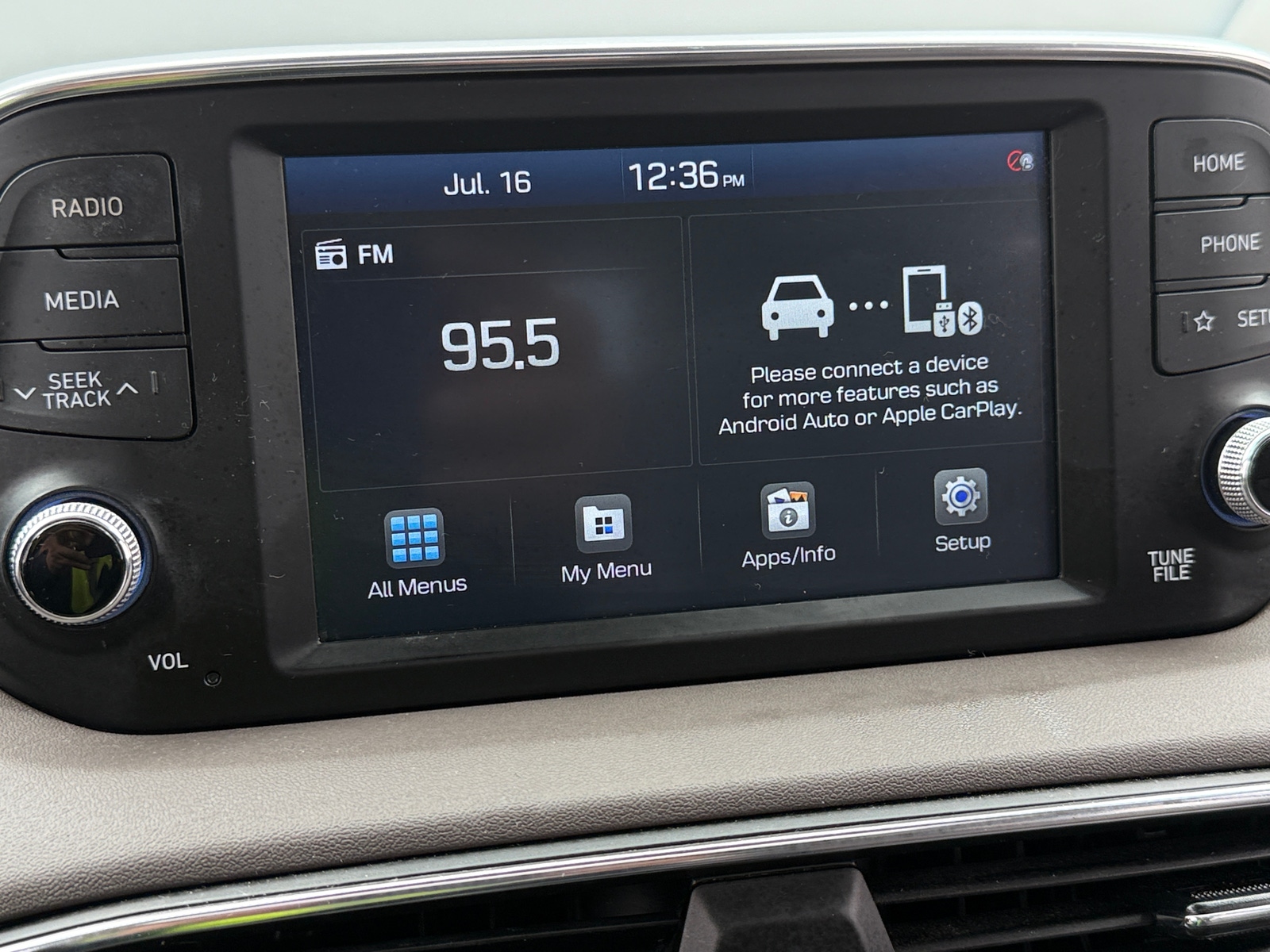 Thumbnail: 2020 Hyundai Santa Fe - 3