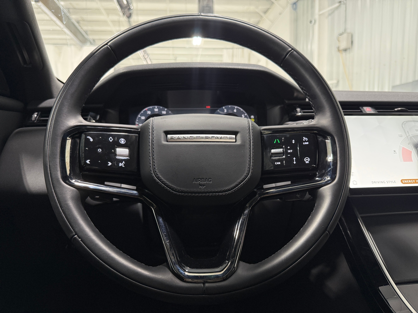 Thumbnail: 2026 Land Rover Range Rover Velar - 4