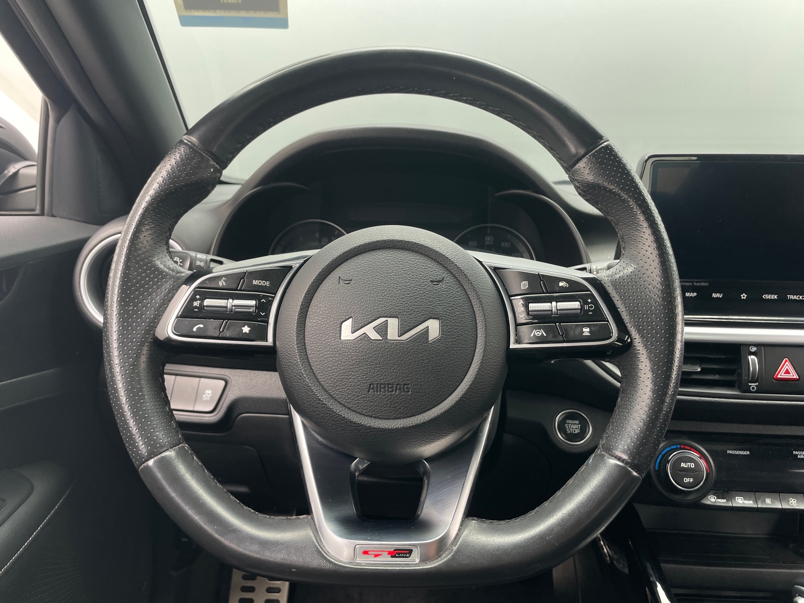 Thumbnail: 2024 Kia Forte - 4