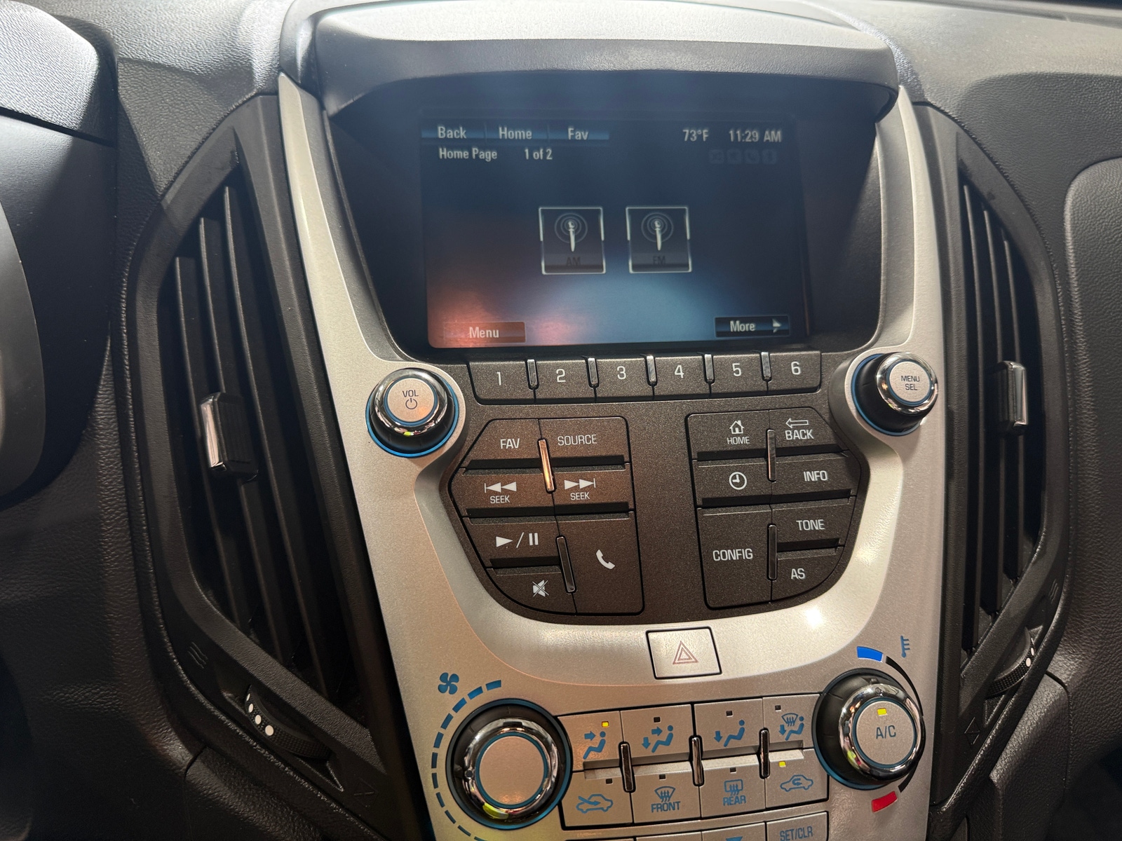 Thumbnail: 2017 Chevrolet Equinox - 4