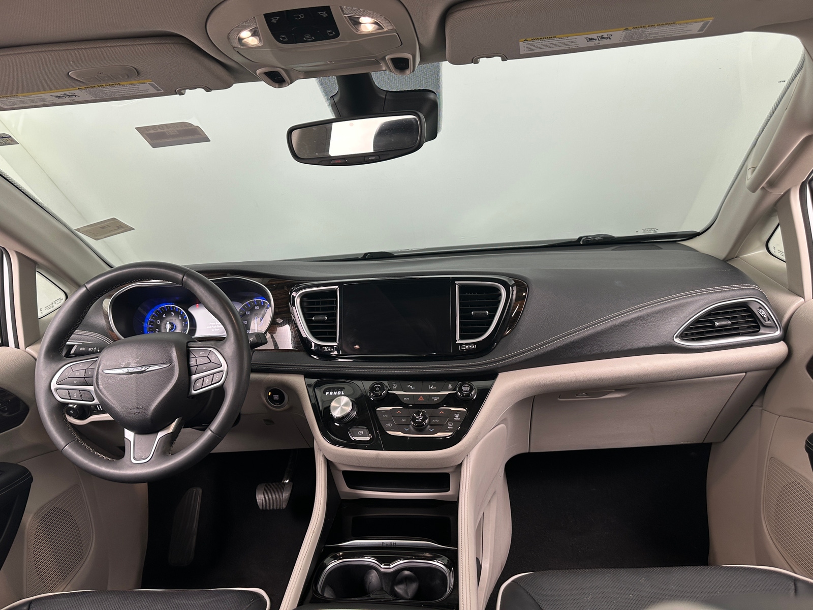 Thumbnail: 2023 Chrysler Pacifica - 2