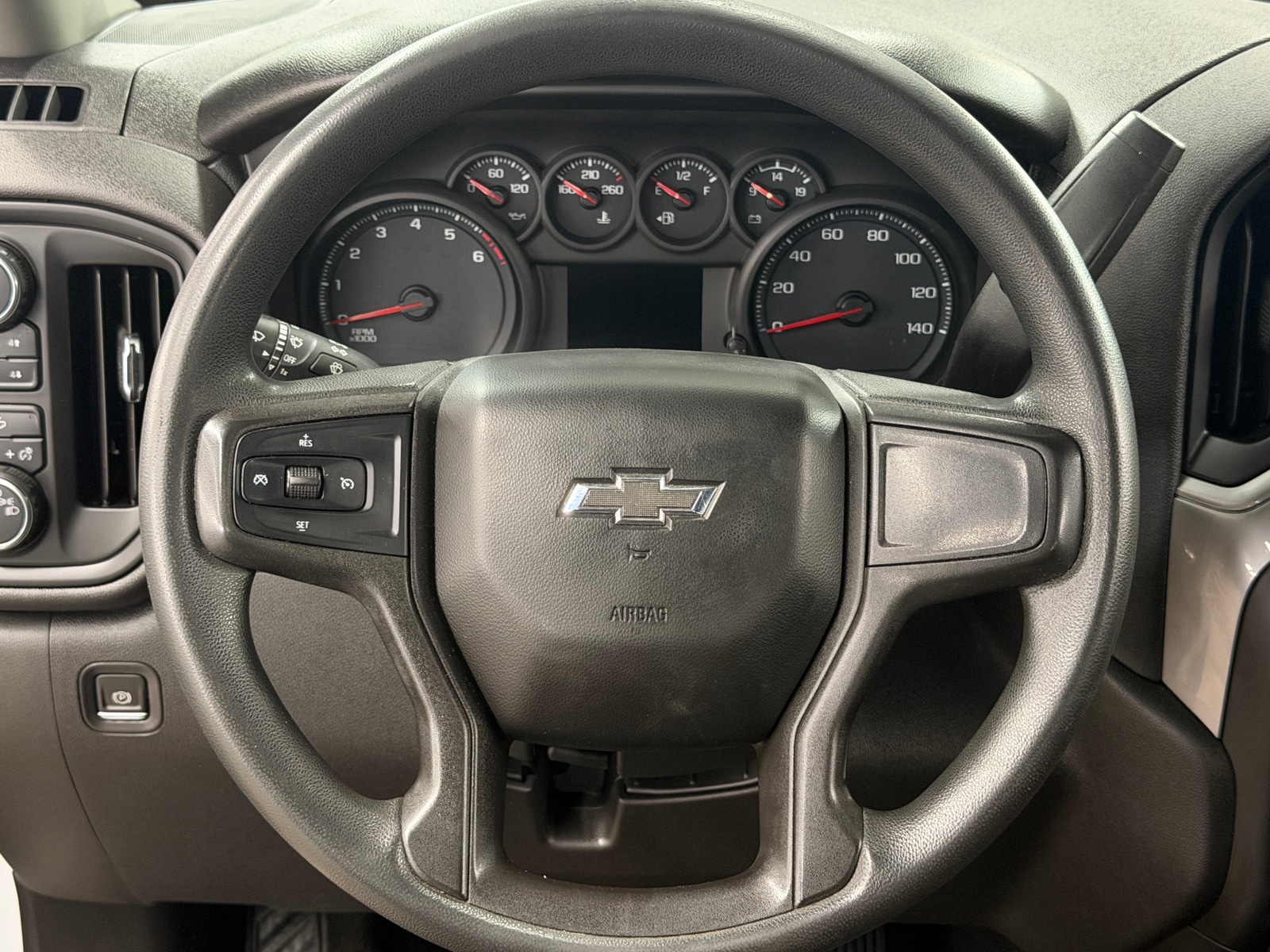Thumbnail: 2020 Chevrolet Silverado 1500 - 5