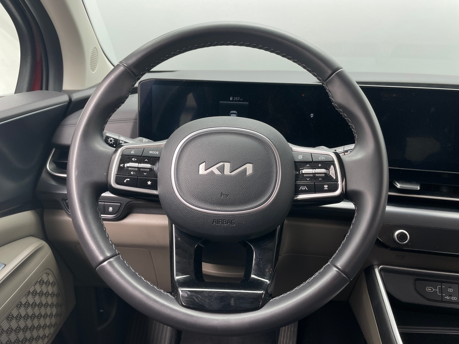Thumbnail: 2026 Kia Carnival - 4