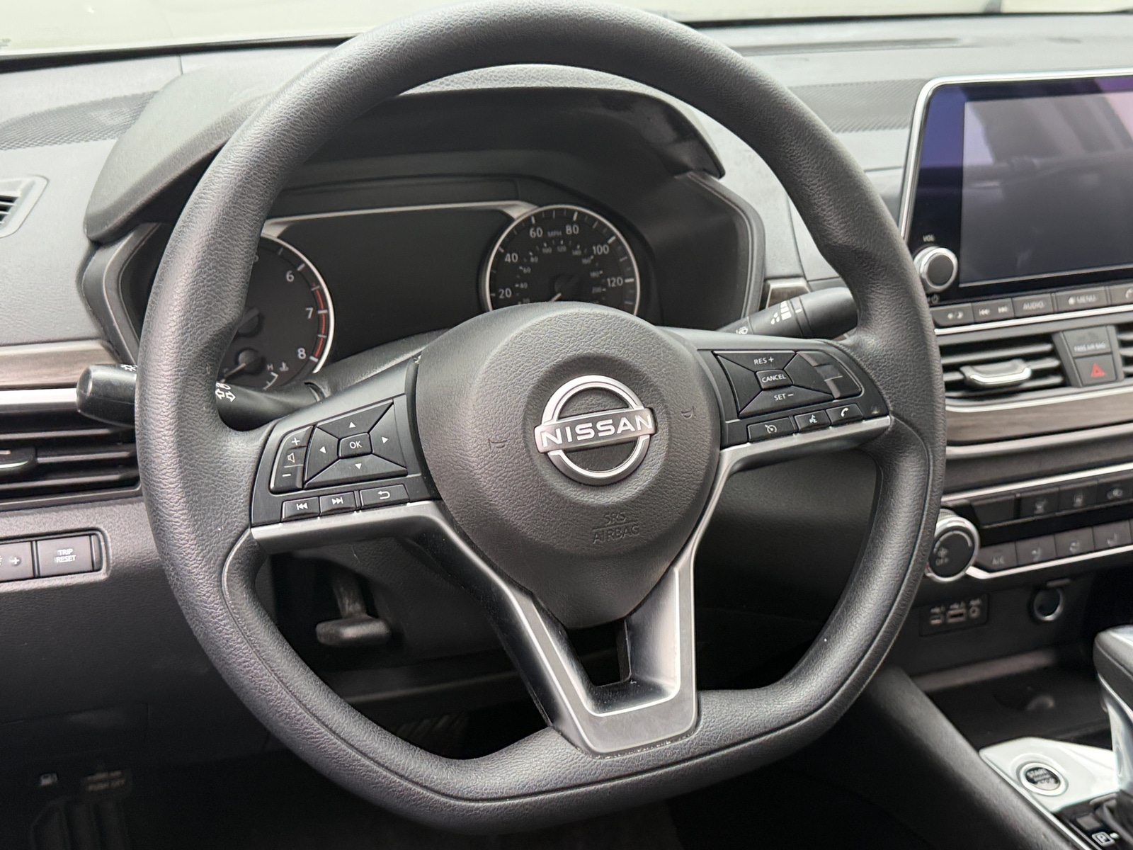Thumbnail: 2024 Nissan Altima - 5