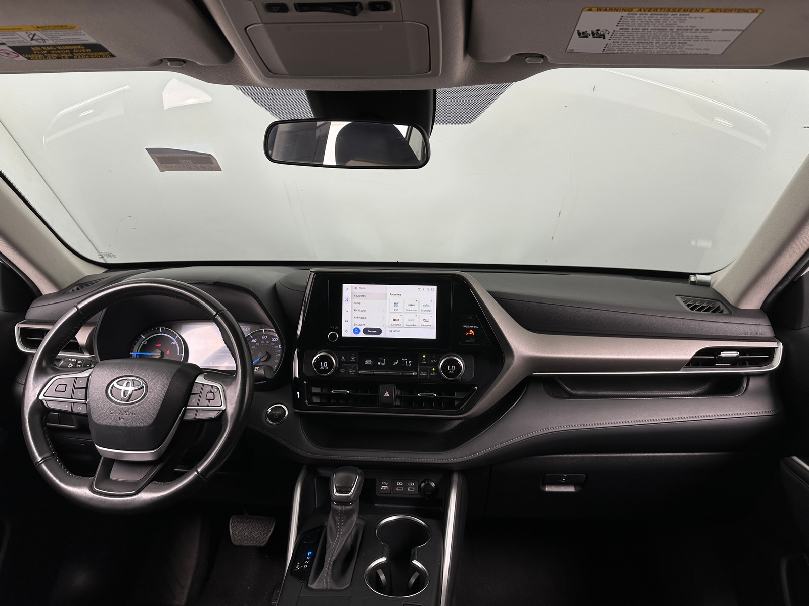 Thumbnail: 2023 Toyota Highlander - 3