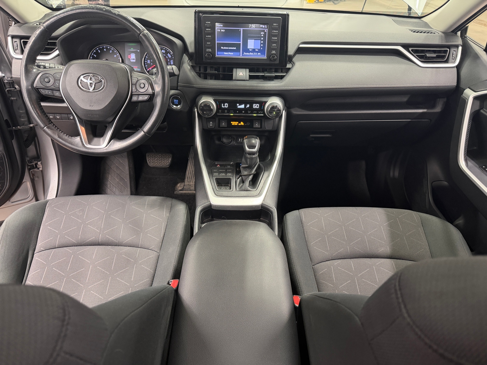 Thumbnail: 2019 Toyota RAV4 - 3