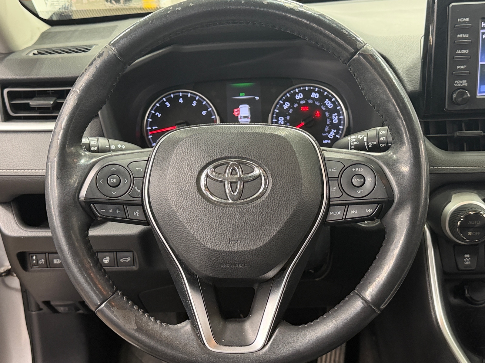 Thumbnail: 2019 Toyota RAV4 - 5