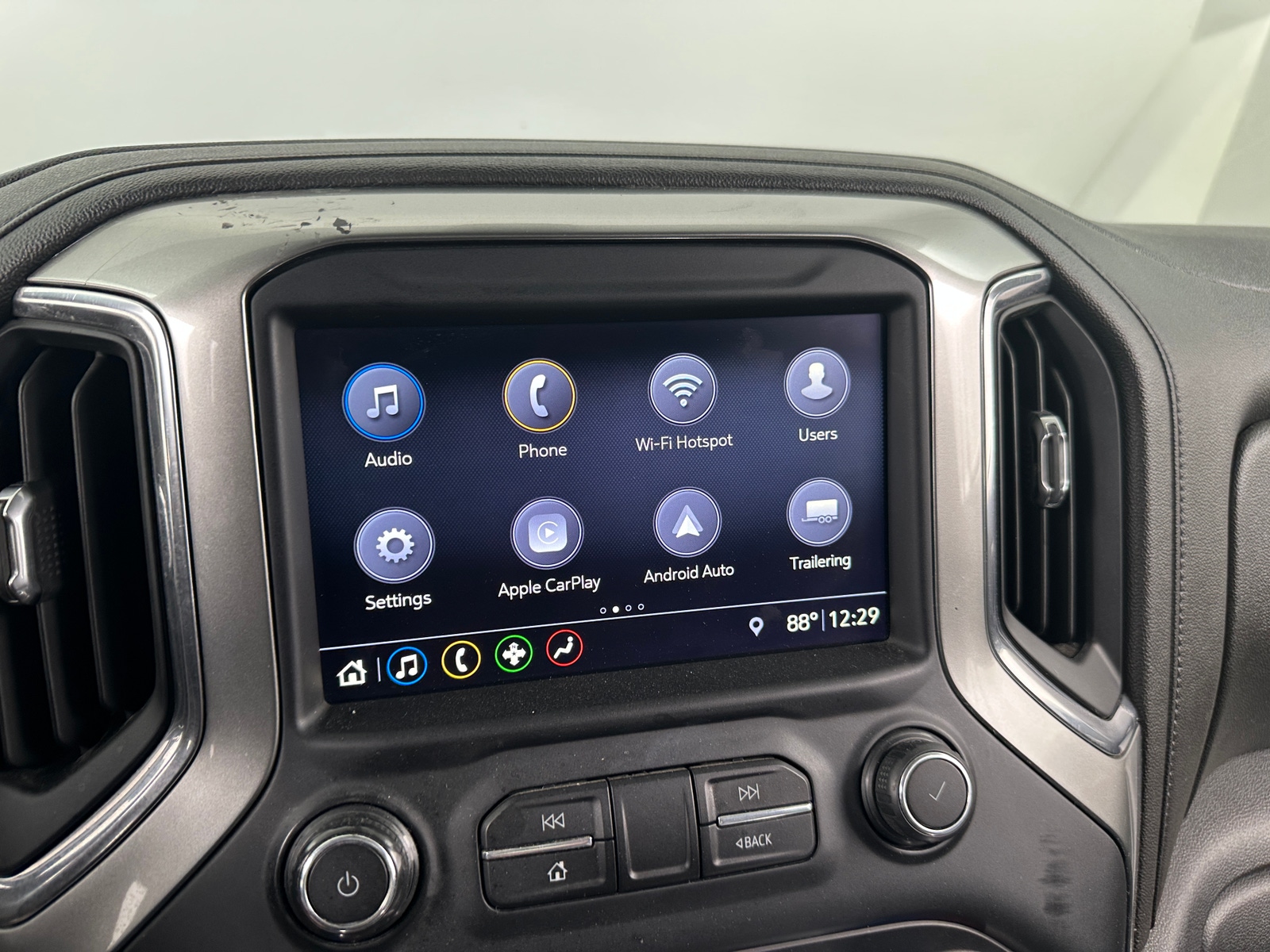 Thumbnail: 2019 Chevrolet Silverado 1500 - 4