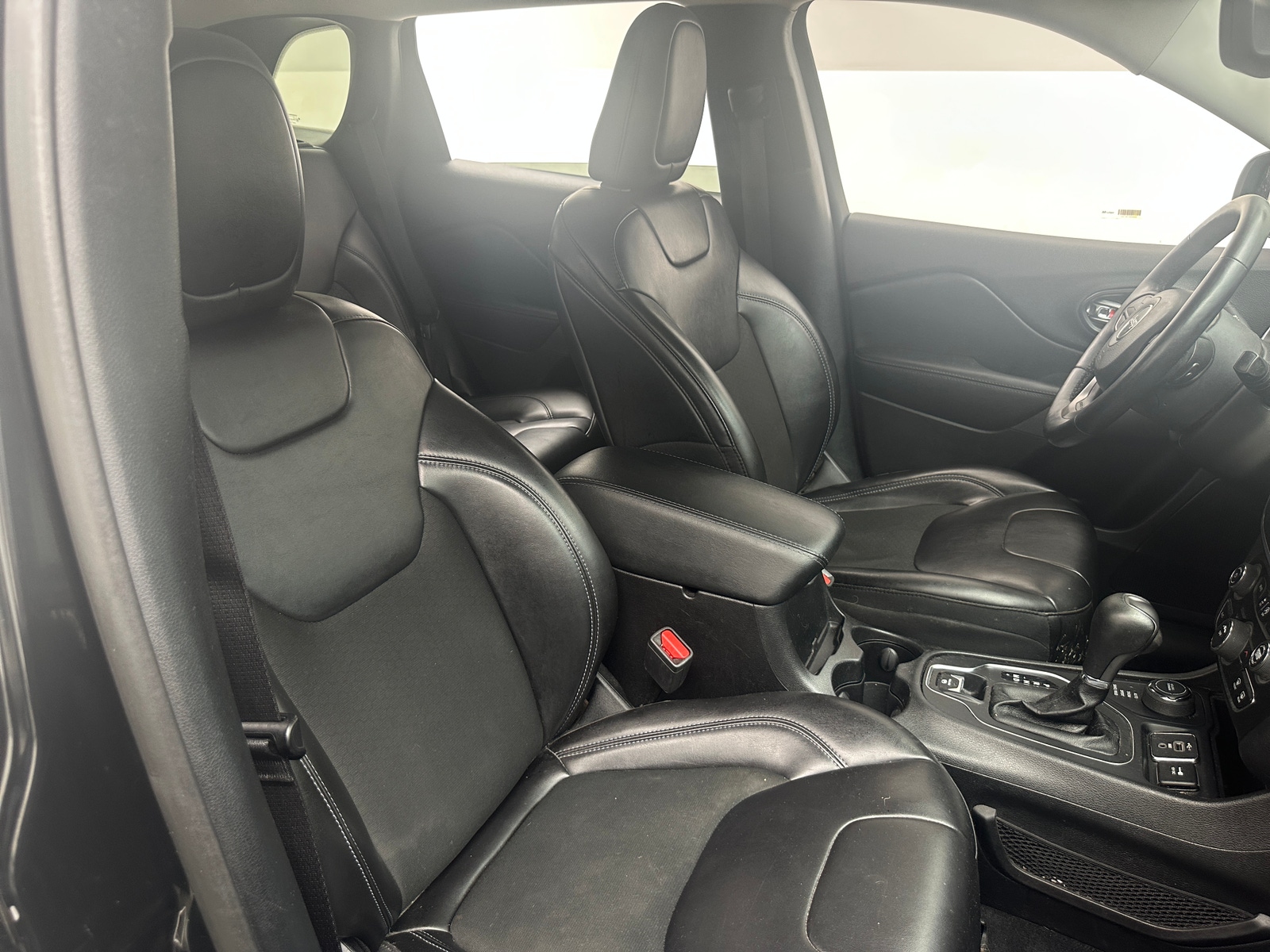 Thumbnail: 2021 Jeep Cherokee - 2