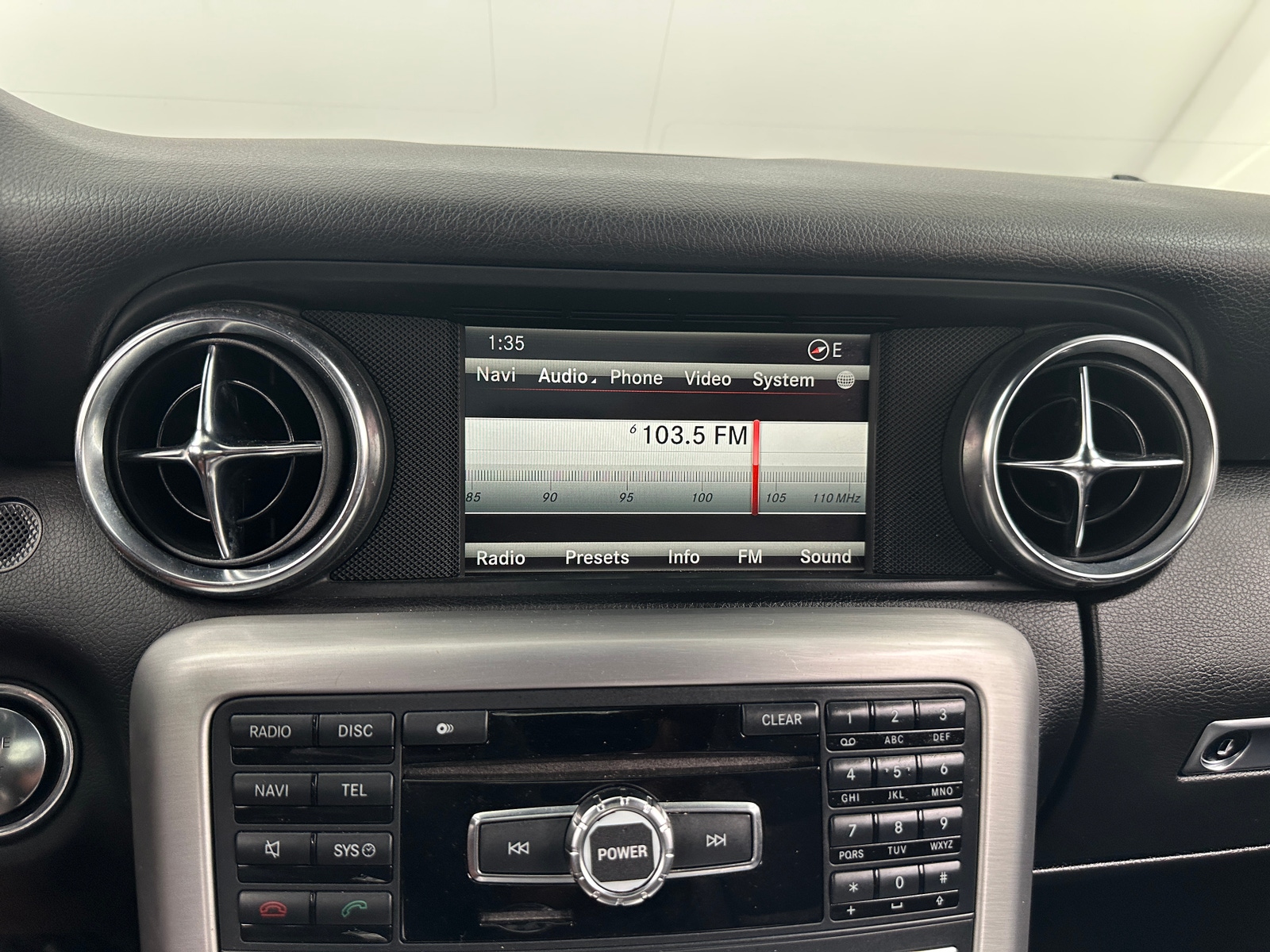 Thumbnail: 2013 Mercedes-Benz SLK - 3