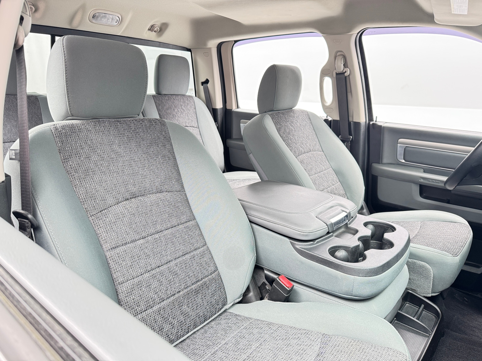 Thumbnail: 2019 RAM 1500 Classic - 2