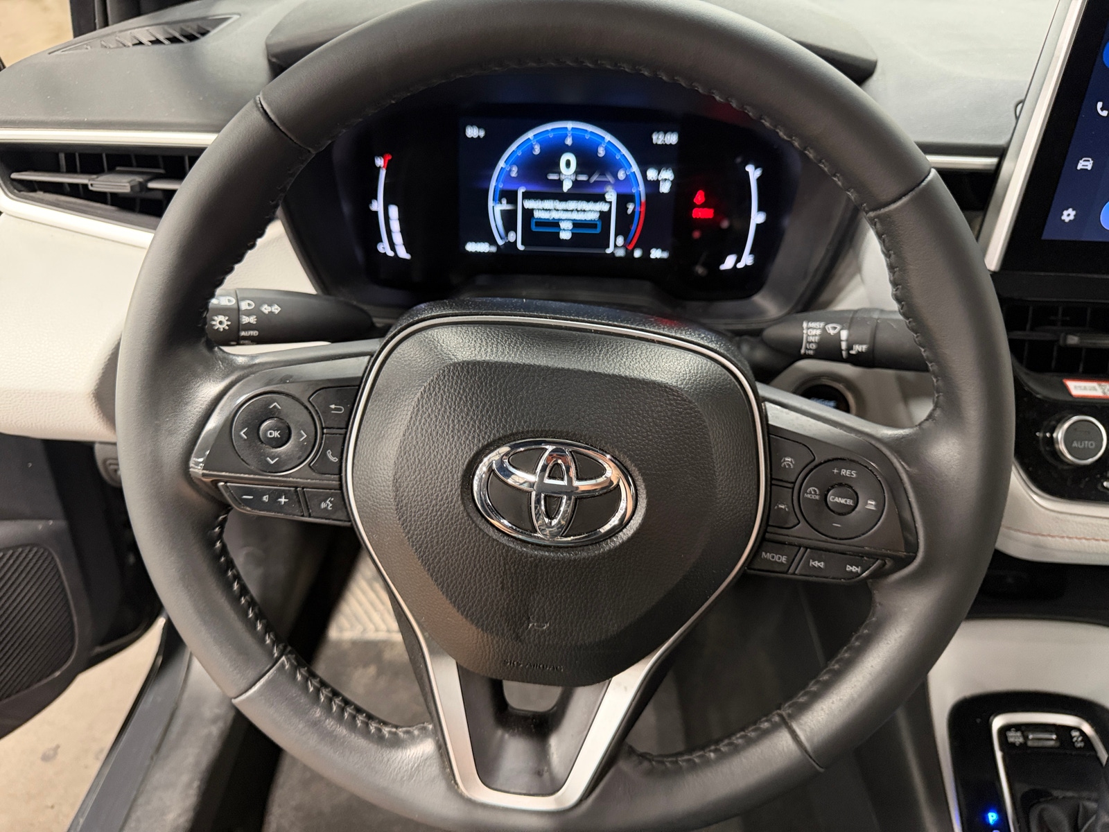Thumbnail: 2025 Toyota Corolla - 5