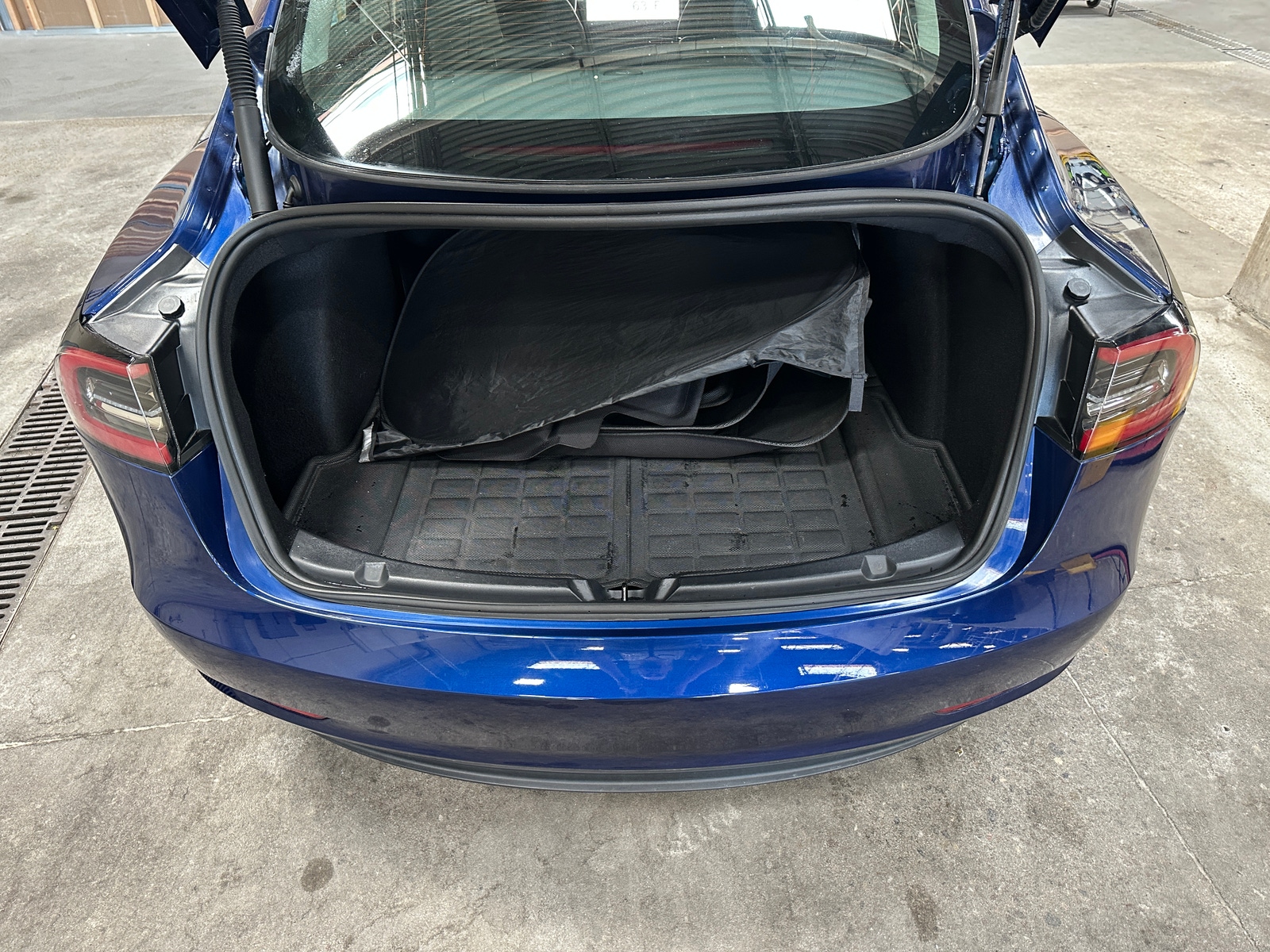 Thumbnail: 2023 Tesla Model 3 - 6
