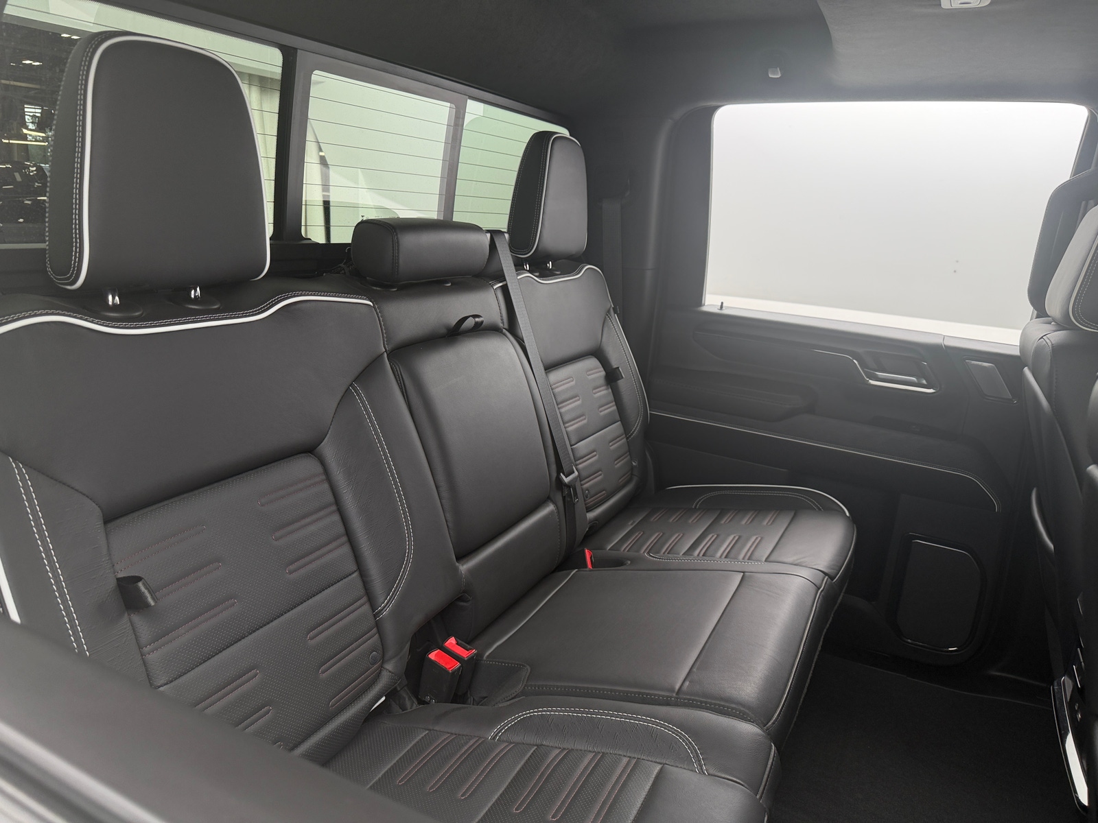 Thumbnail: 2024 GMC Sierra 2500 - 5