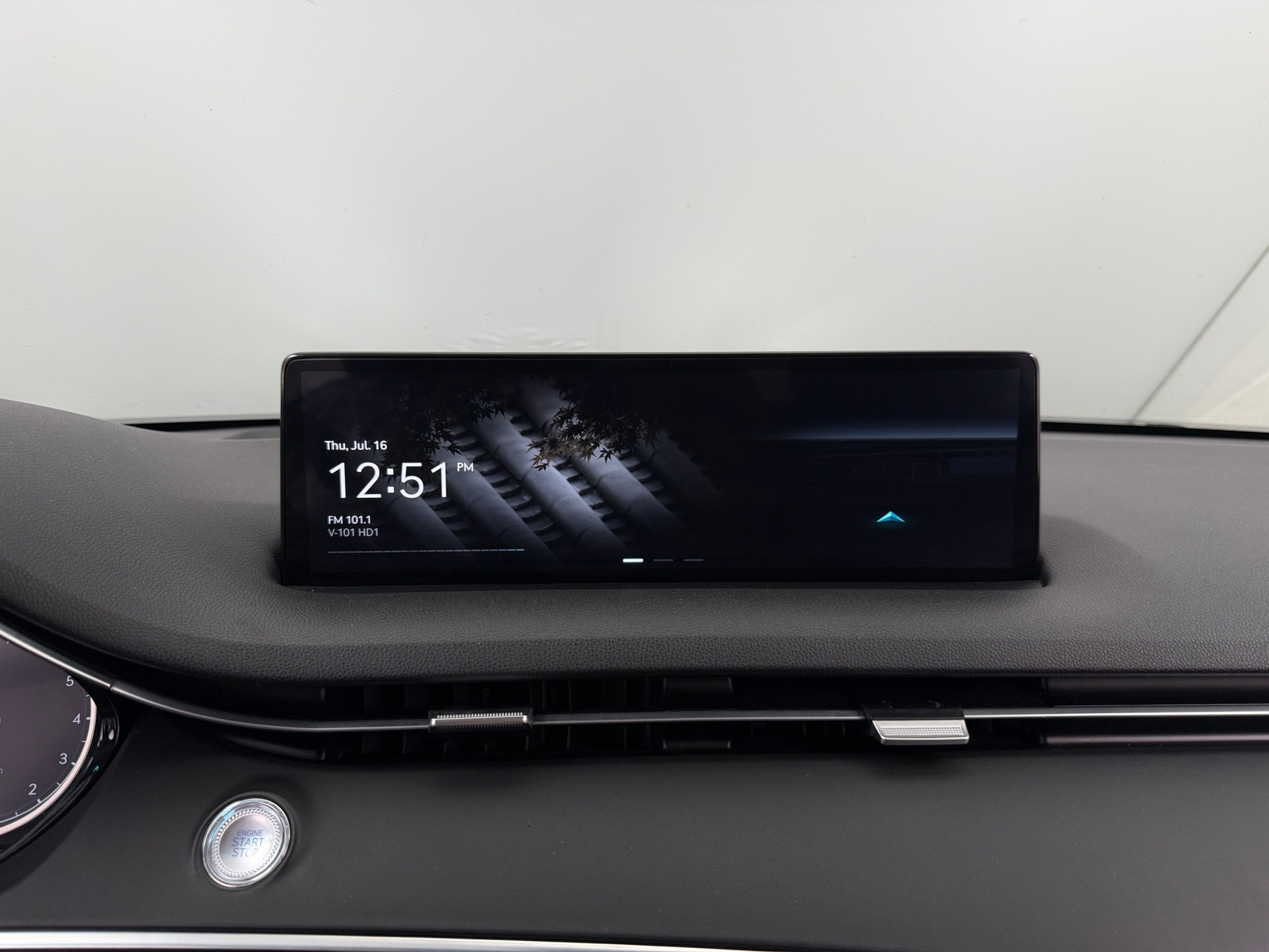 Thumbnail: 2025 Genesis GV70 - 3