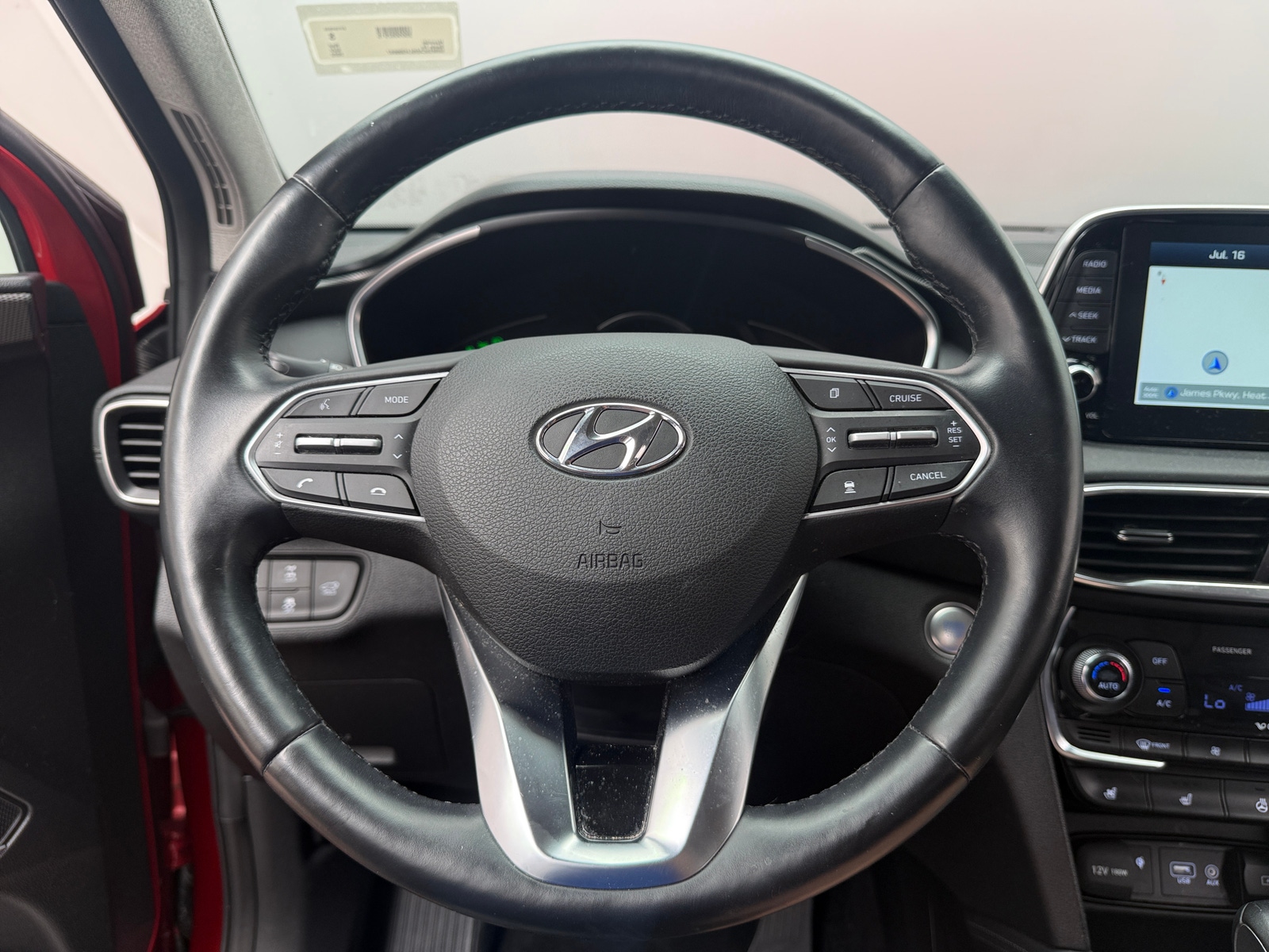 Thumbnail: 2020 Hyundai Santa Fe - 4