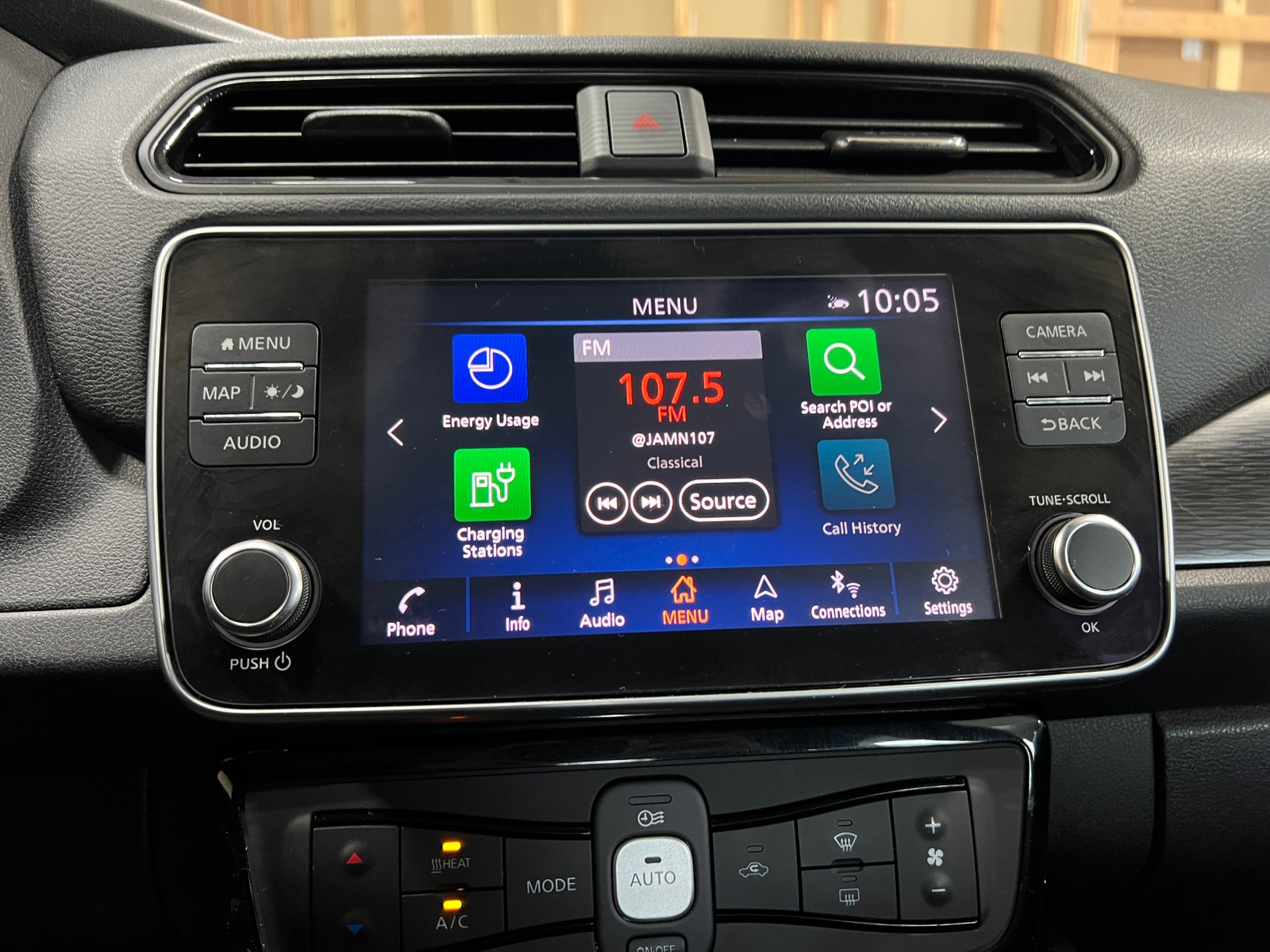 Thumbnail: 2022 Nissan Leaf - 4