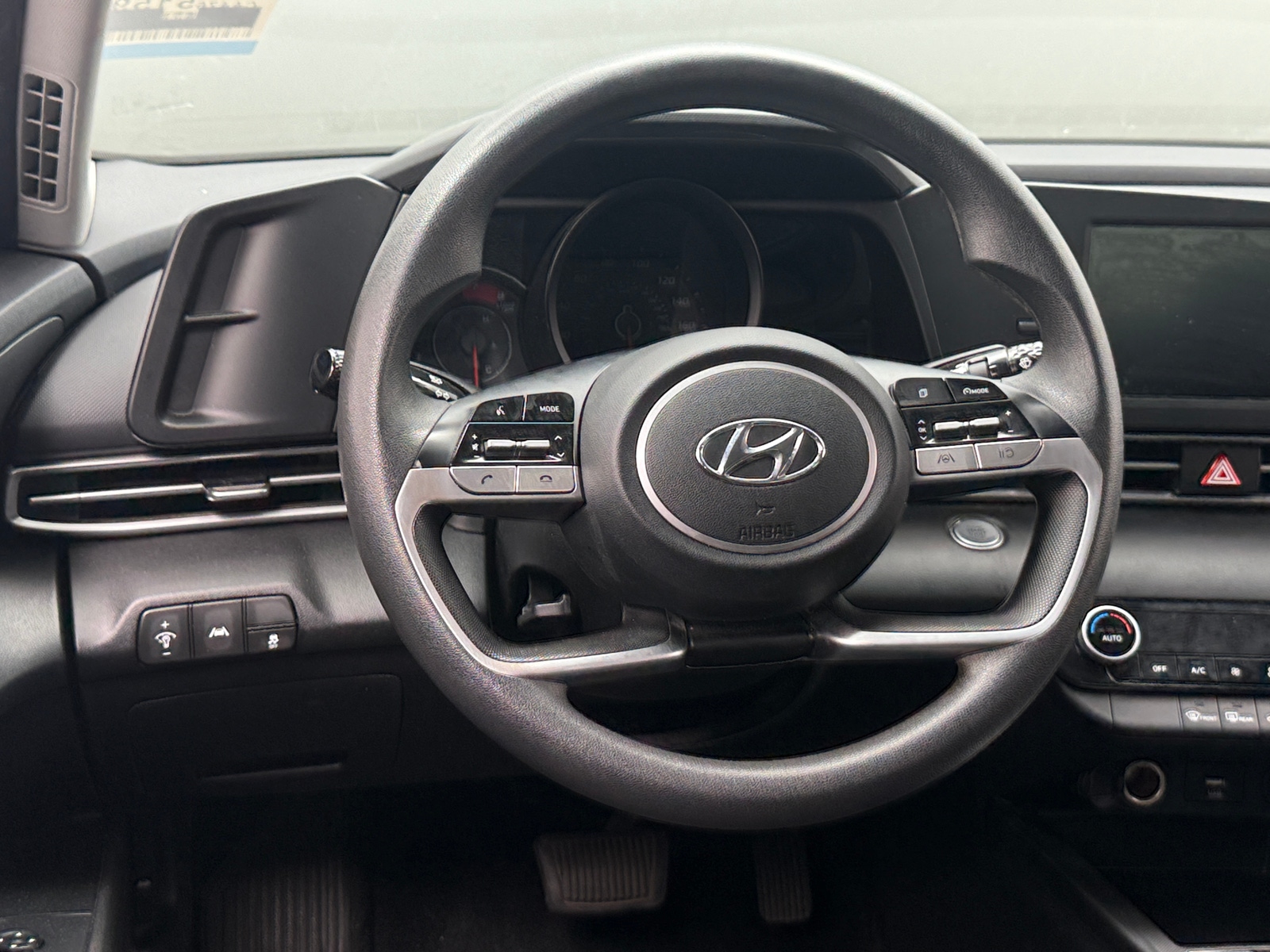 Thumbnail: 2023 Hyundai Elantra - 5