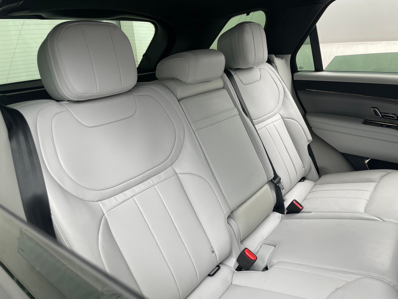 Thumbnail: 2025 Land Rover Range Rover Sport - 5