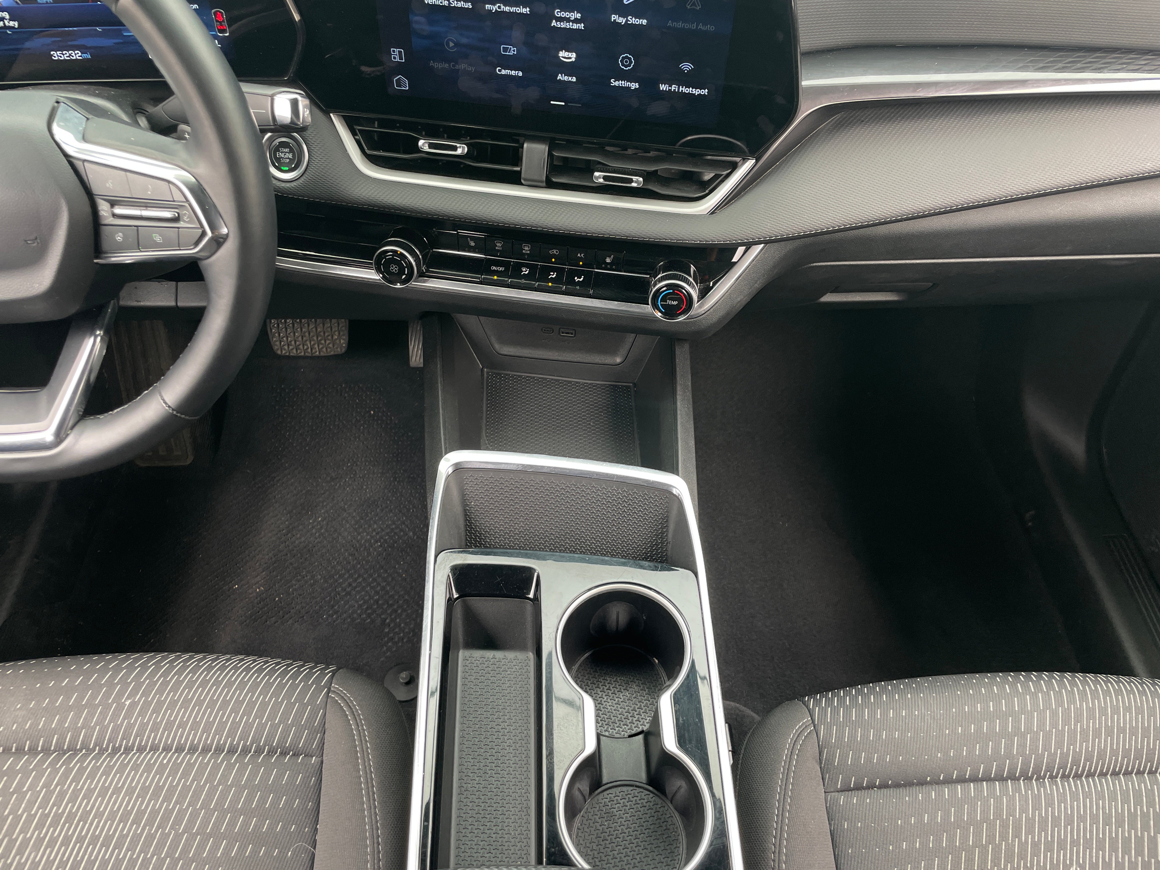 2025 Chevrolet Equinox LT - Photo 6