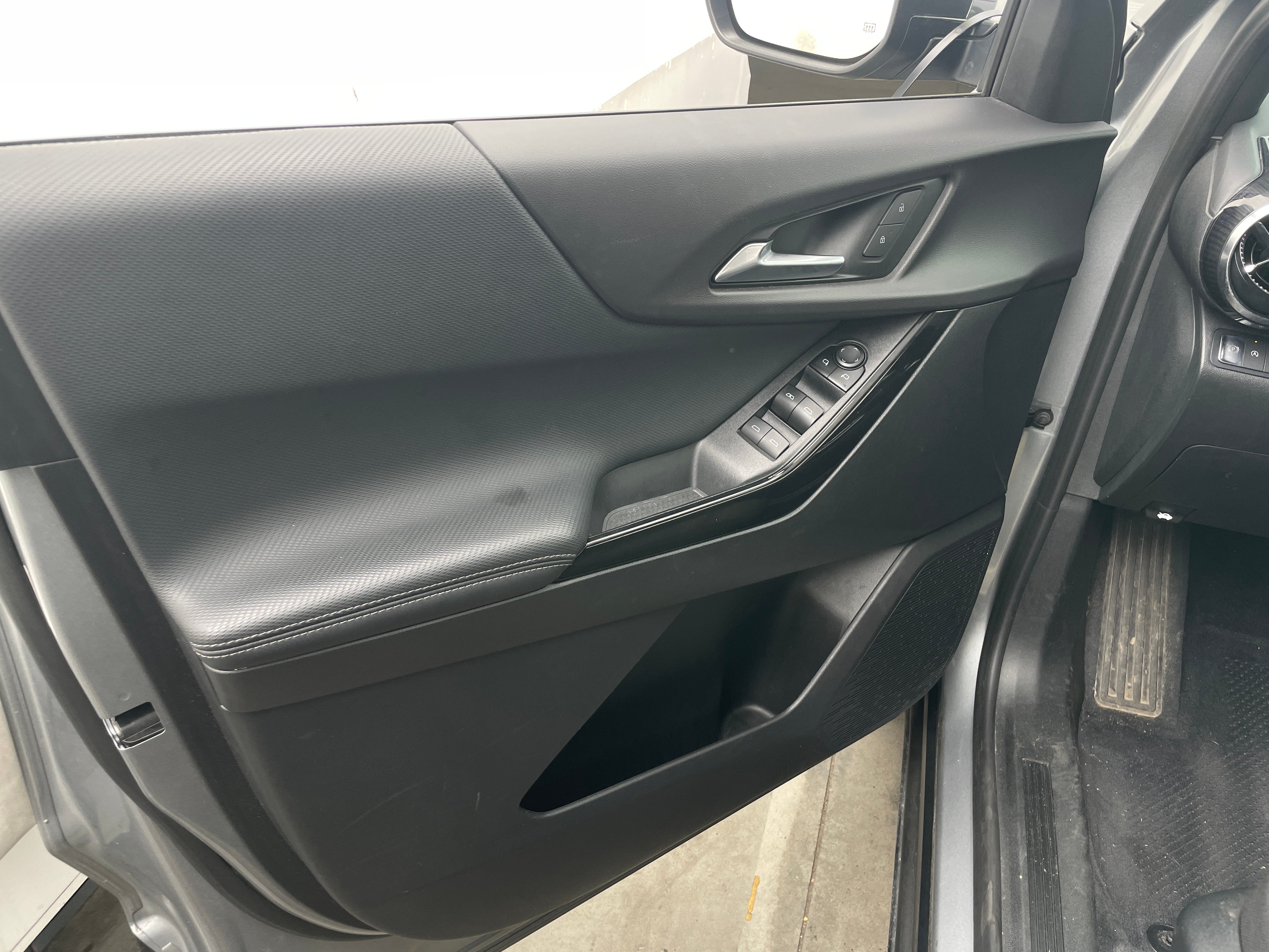 2025 Chevrolet Equinox LT - Photo 7