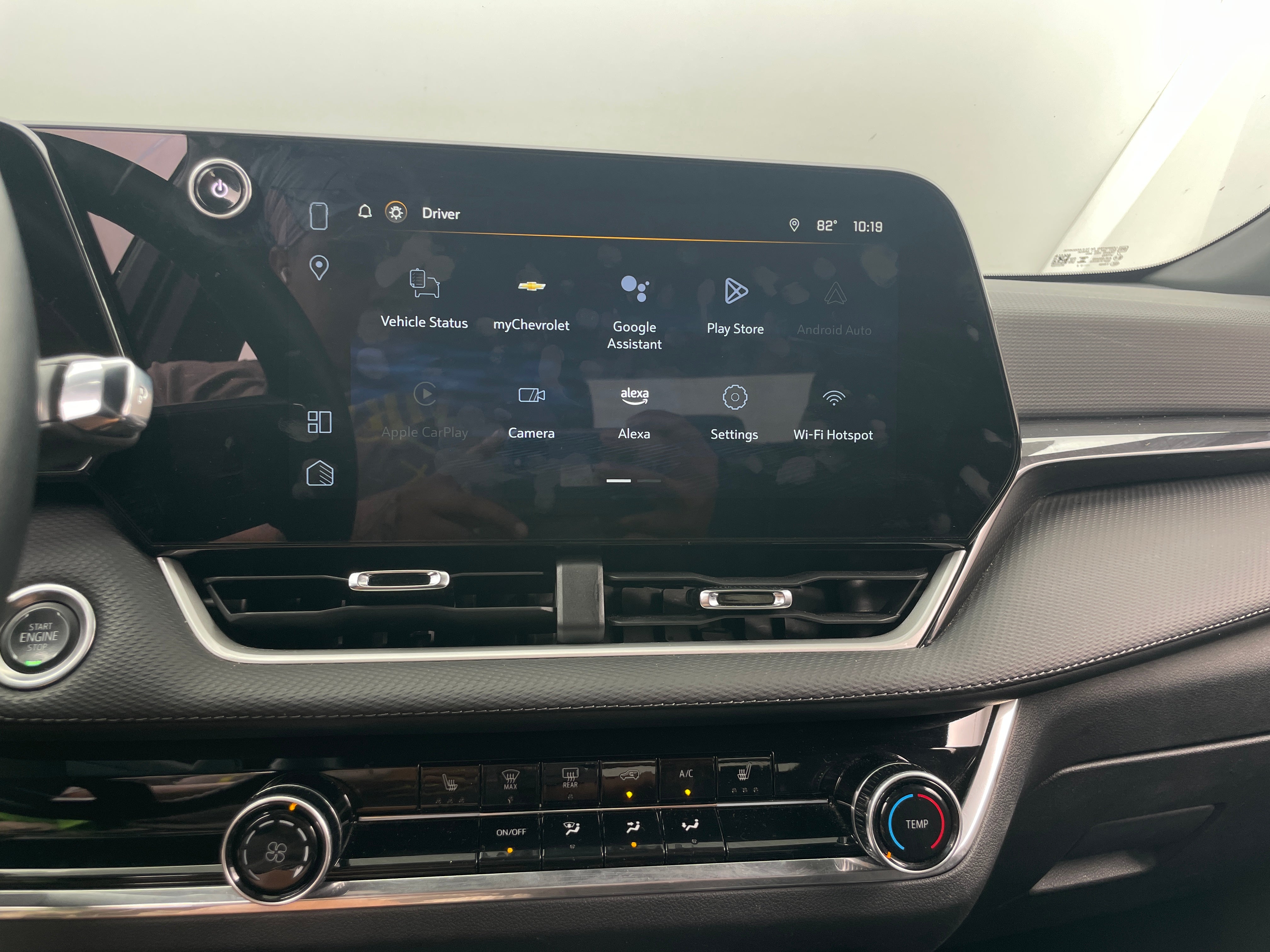 2025 Chevrolet Equinox LT - Photo 12