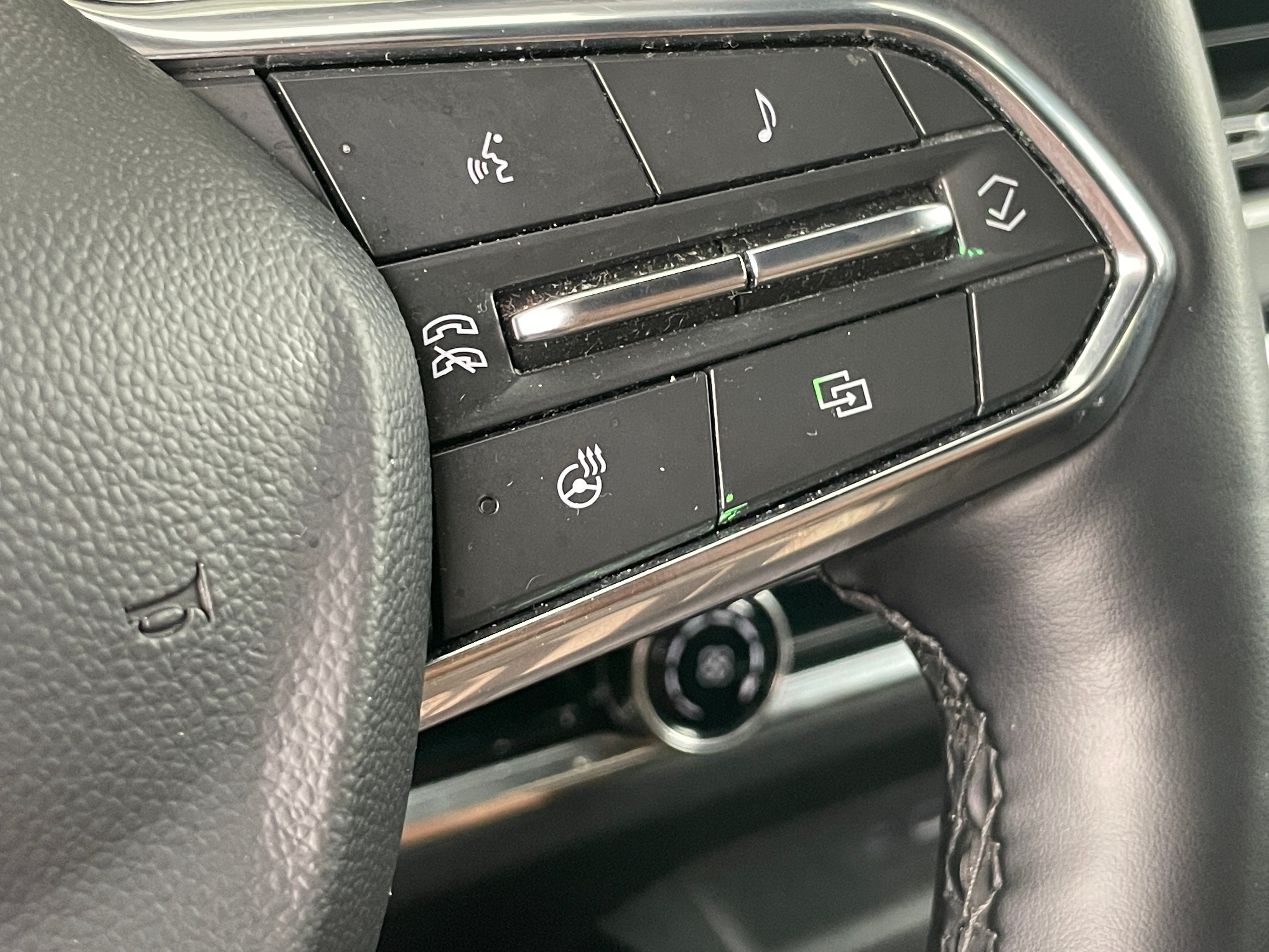 2025 Chevrolet Equinox LT - Photo 20