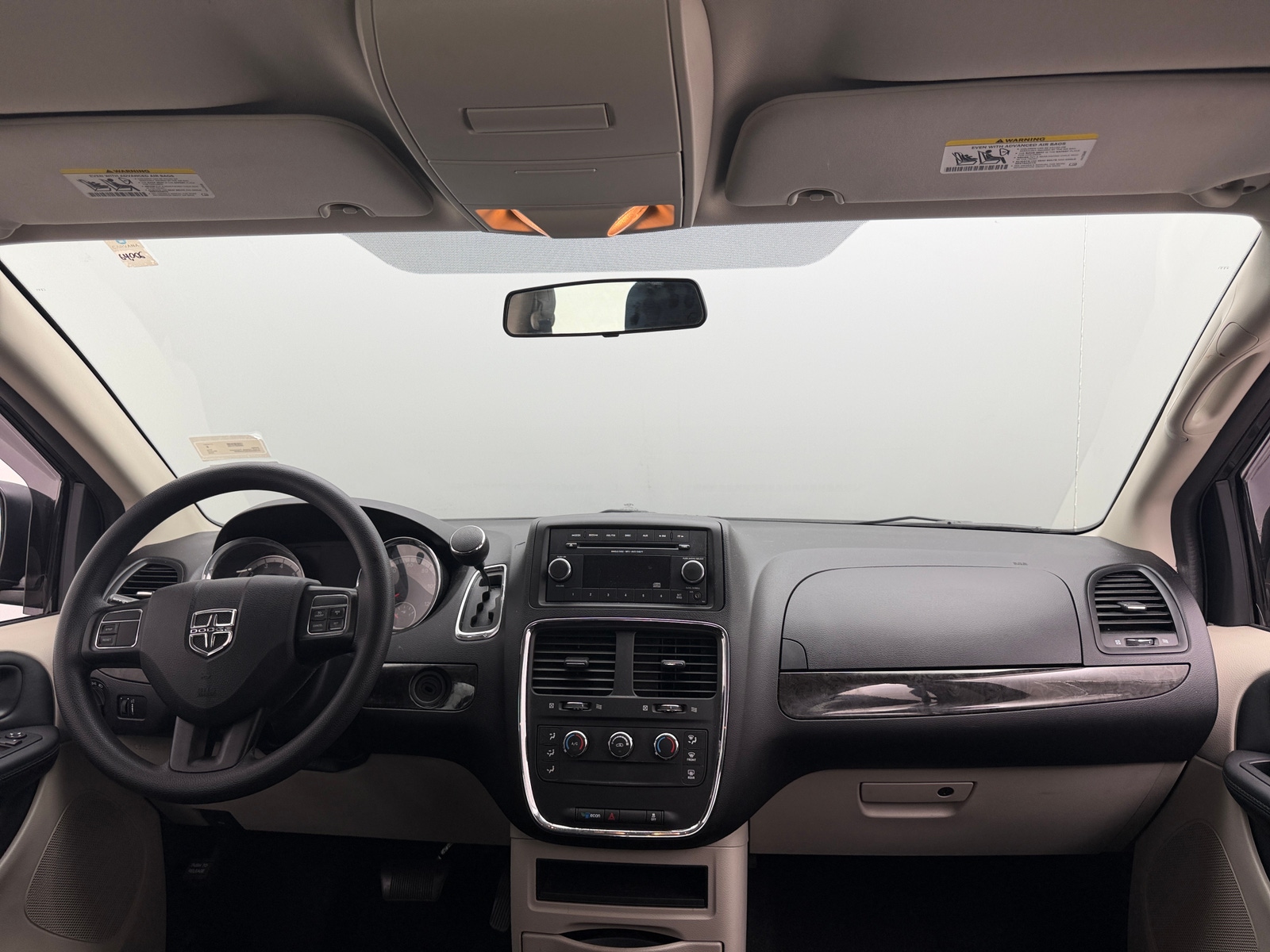Thumbnail: 2016 Dodge Grand Caravan - 3