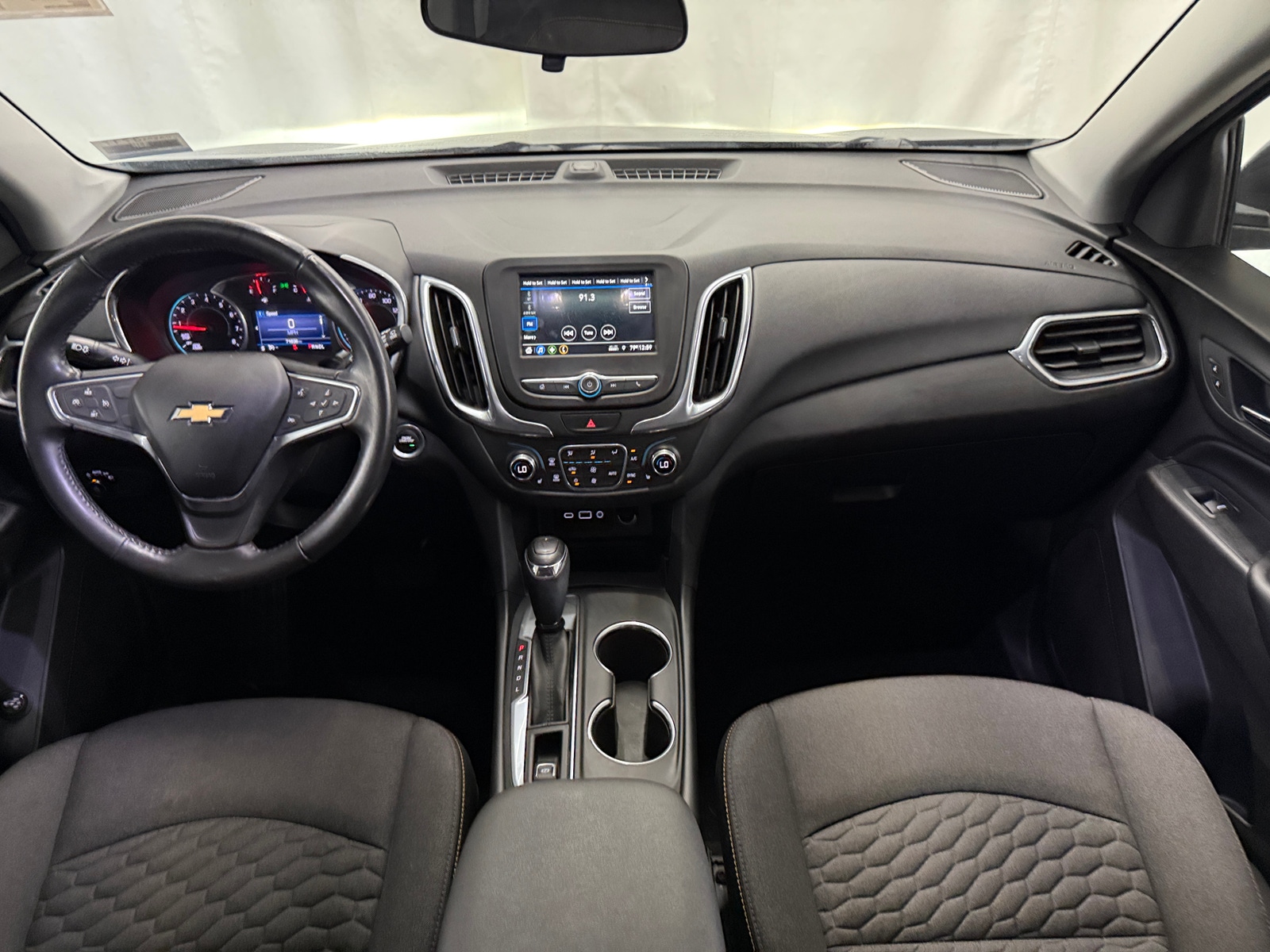 Thumbnail: 2019 Chevrolet Equinox - 3