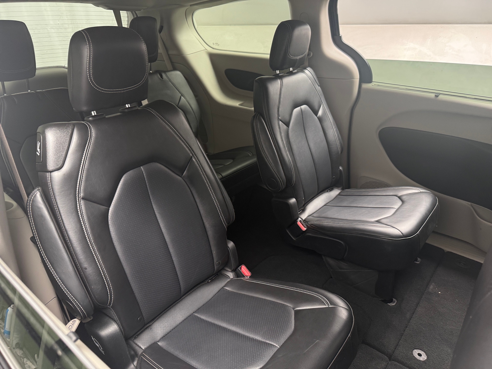 Thumbnail: 2024 Chrysler Pacifica - 5
