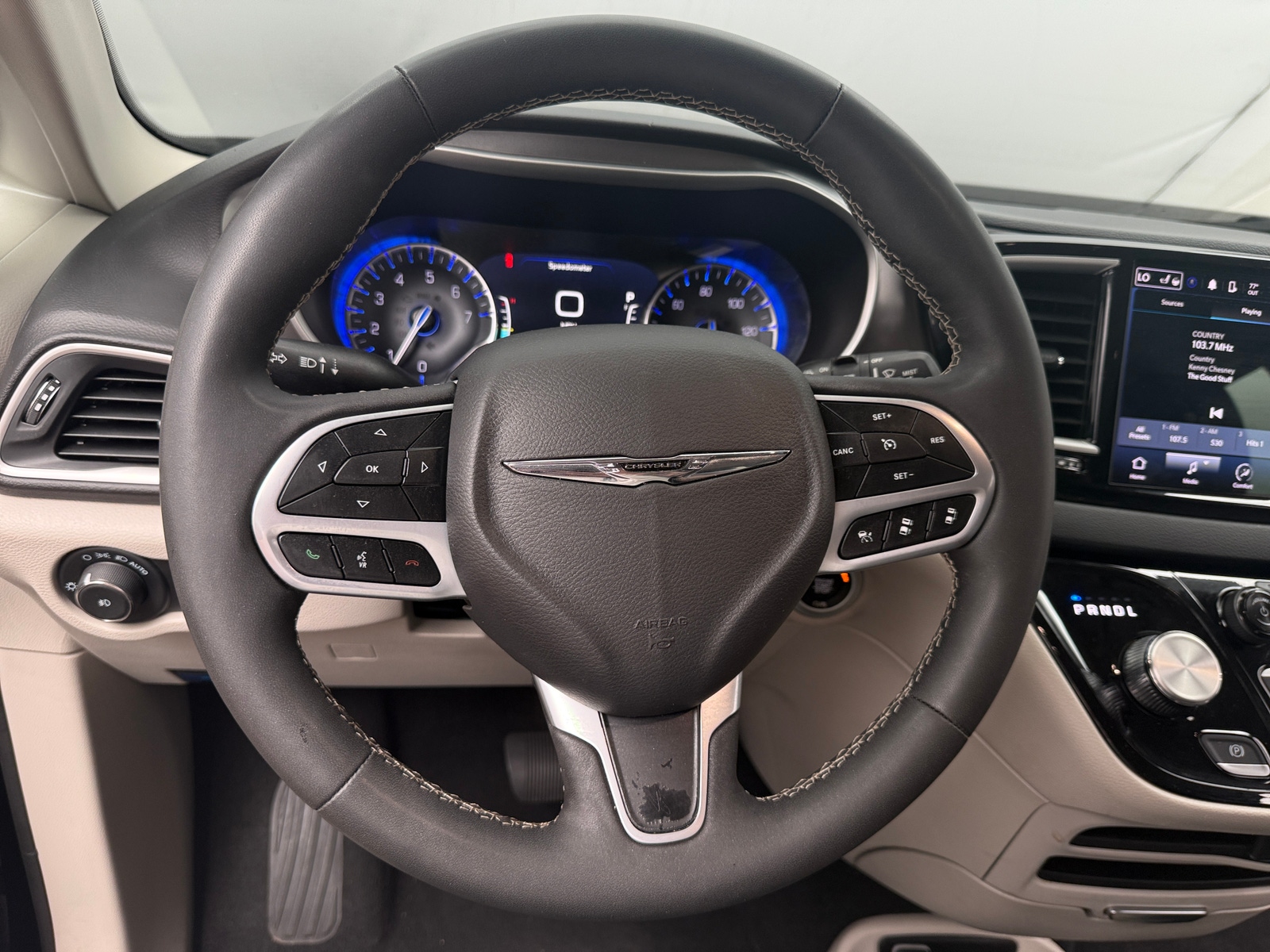 Thumbnail: 2024 Chrysler Pacifica - 4