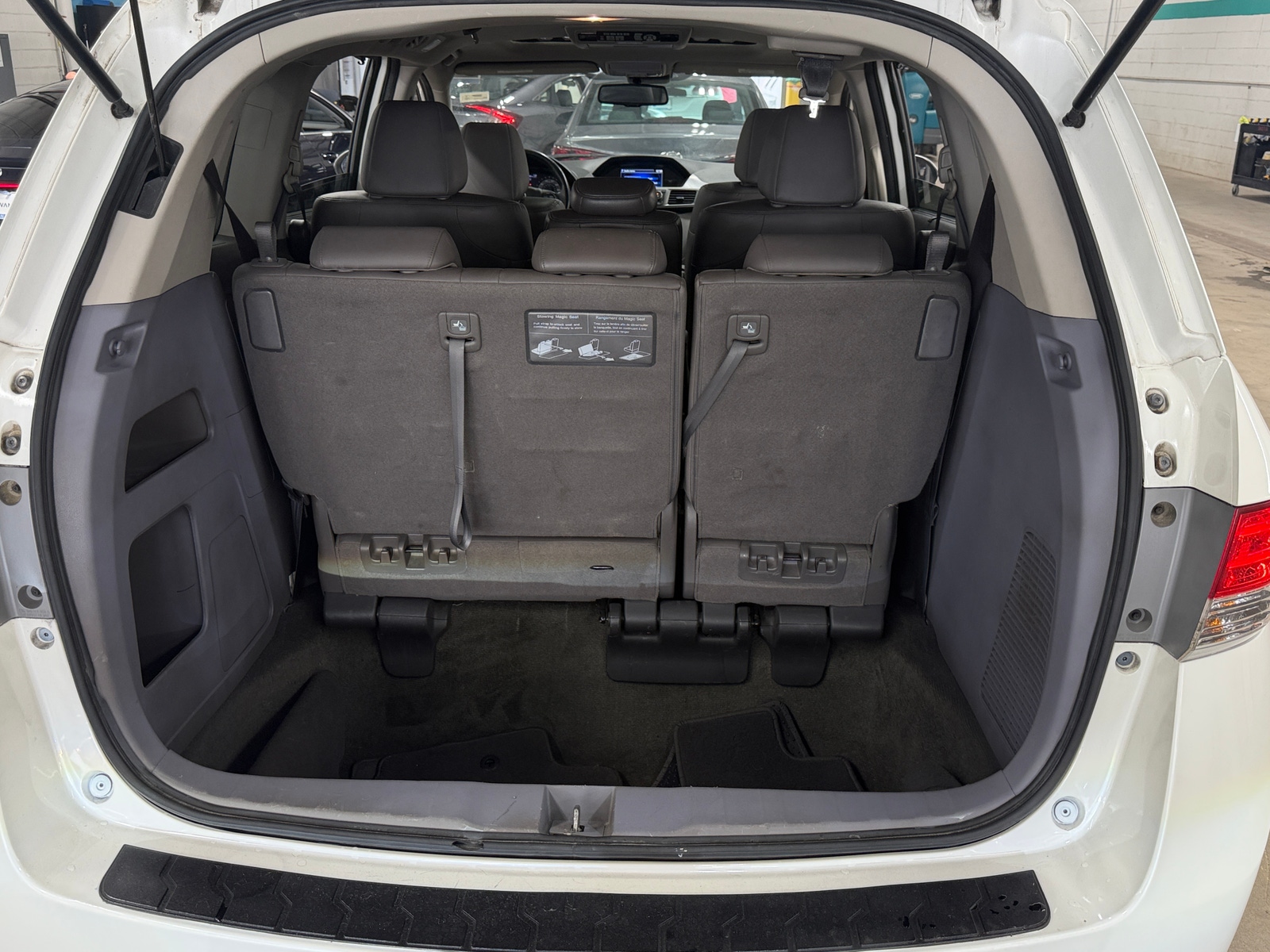Thumbnail: 2015 Honda Odyssey - 6