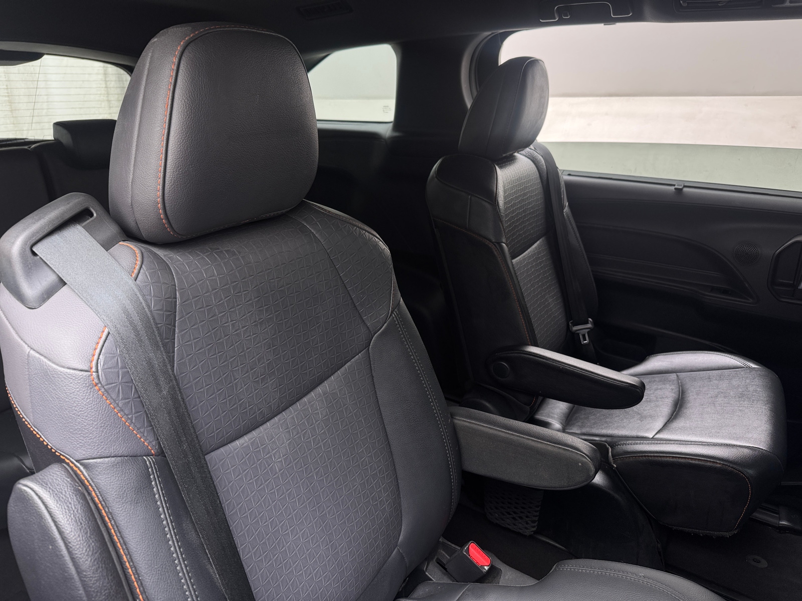 Thumbnail: 2021 Toyota Sienna - 5