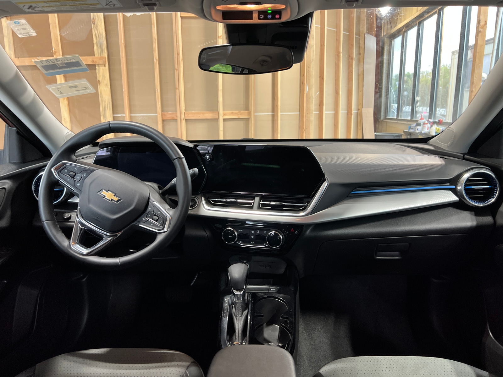 Thumbnail: 2025 Chevrolet Trax - 3