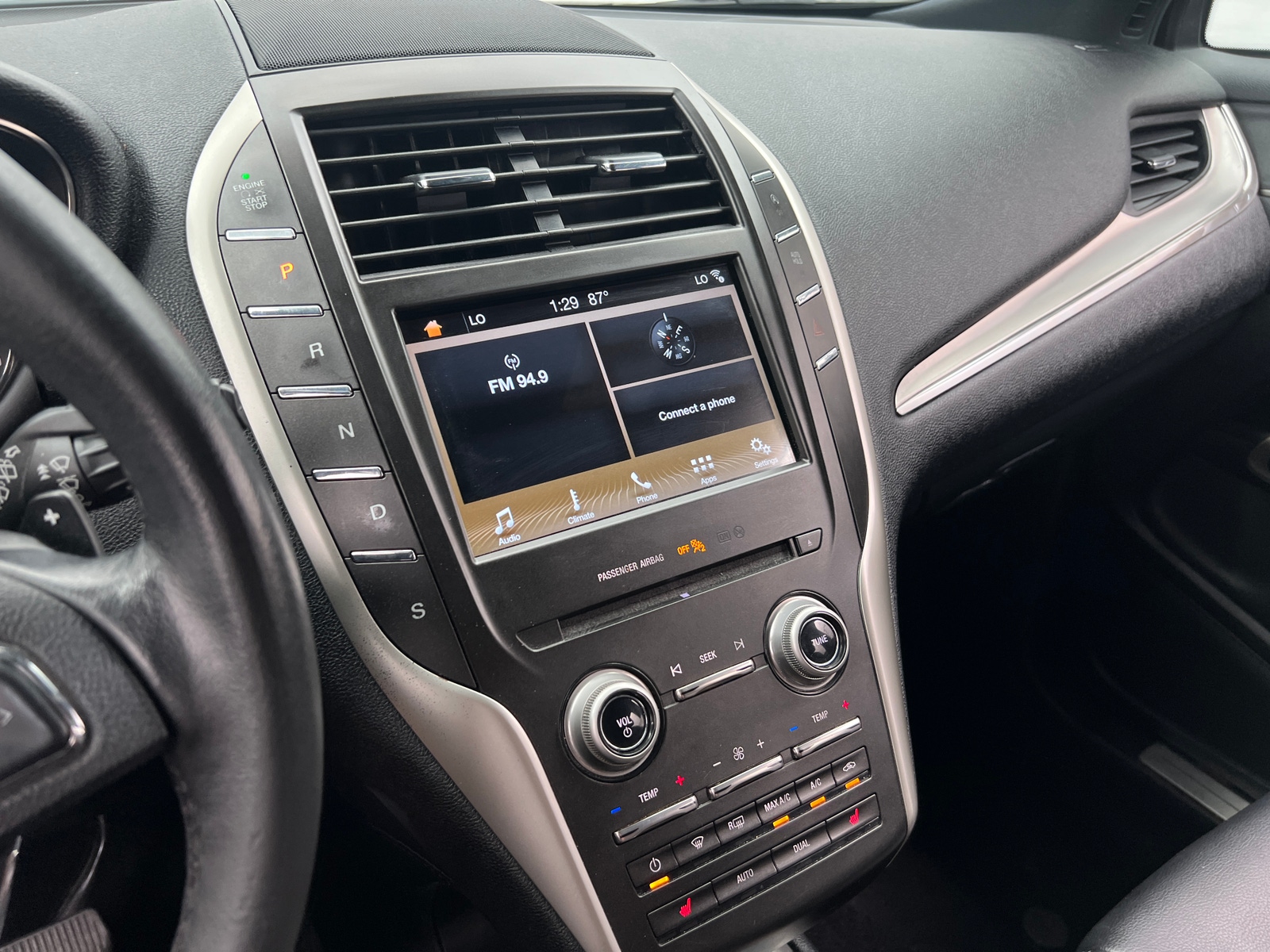 Thumbnail: 2017 Lincoln MKC - 3