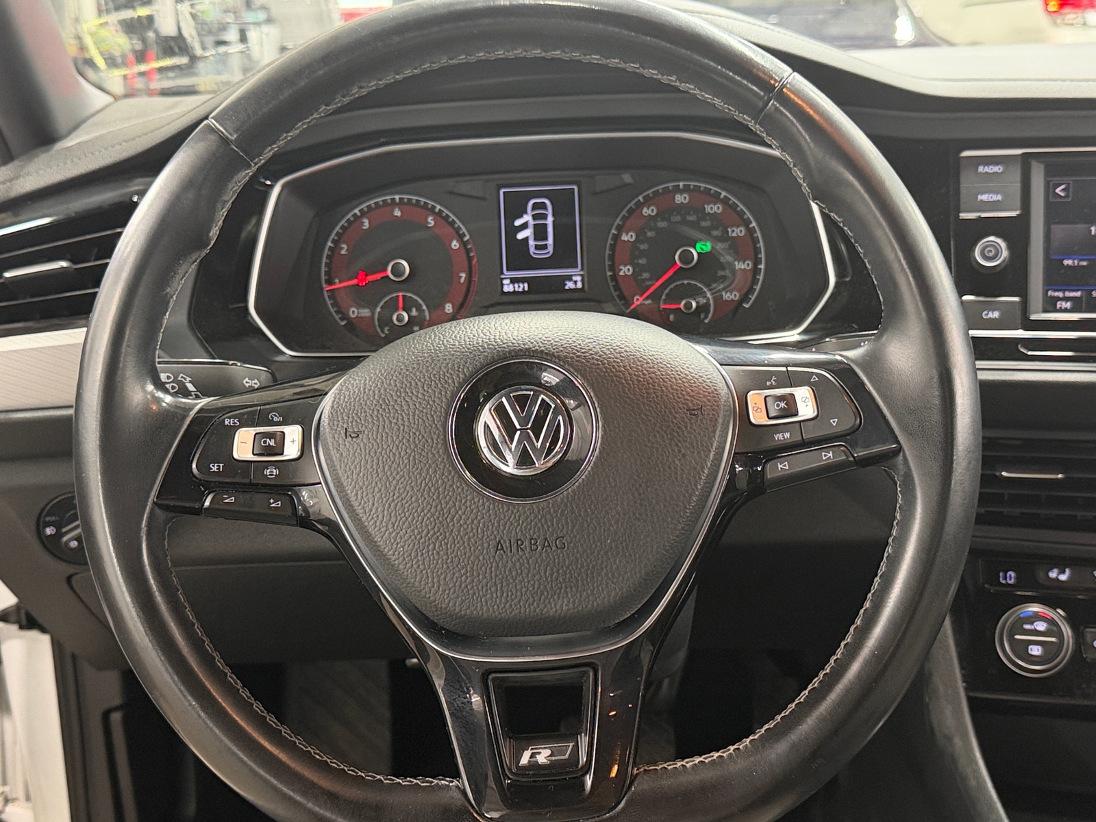 Thumbnail: 2019 Volkswagen Jetta - 4