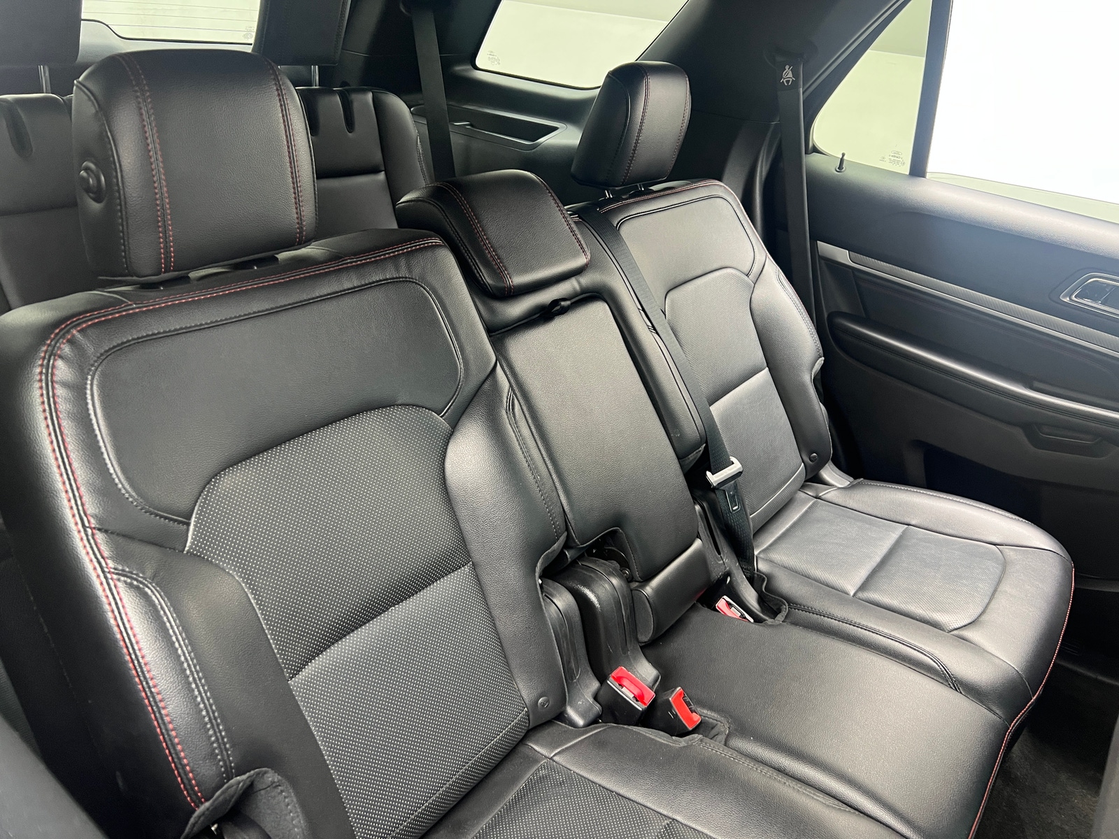 Thumbnail: 2017 Ford Explorer - 5