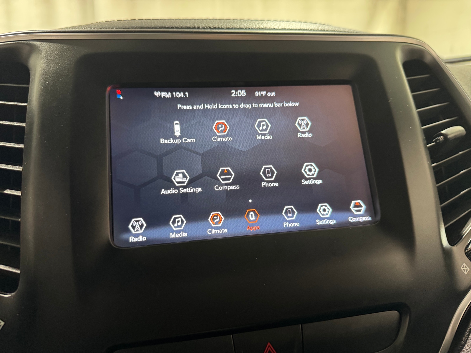 Thumbnail: 2019 Jeep Cherokee - 4