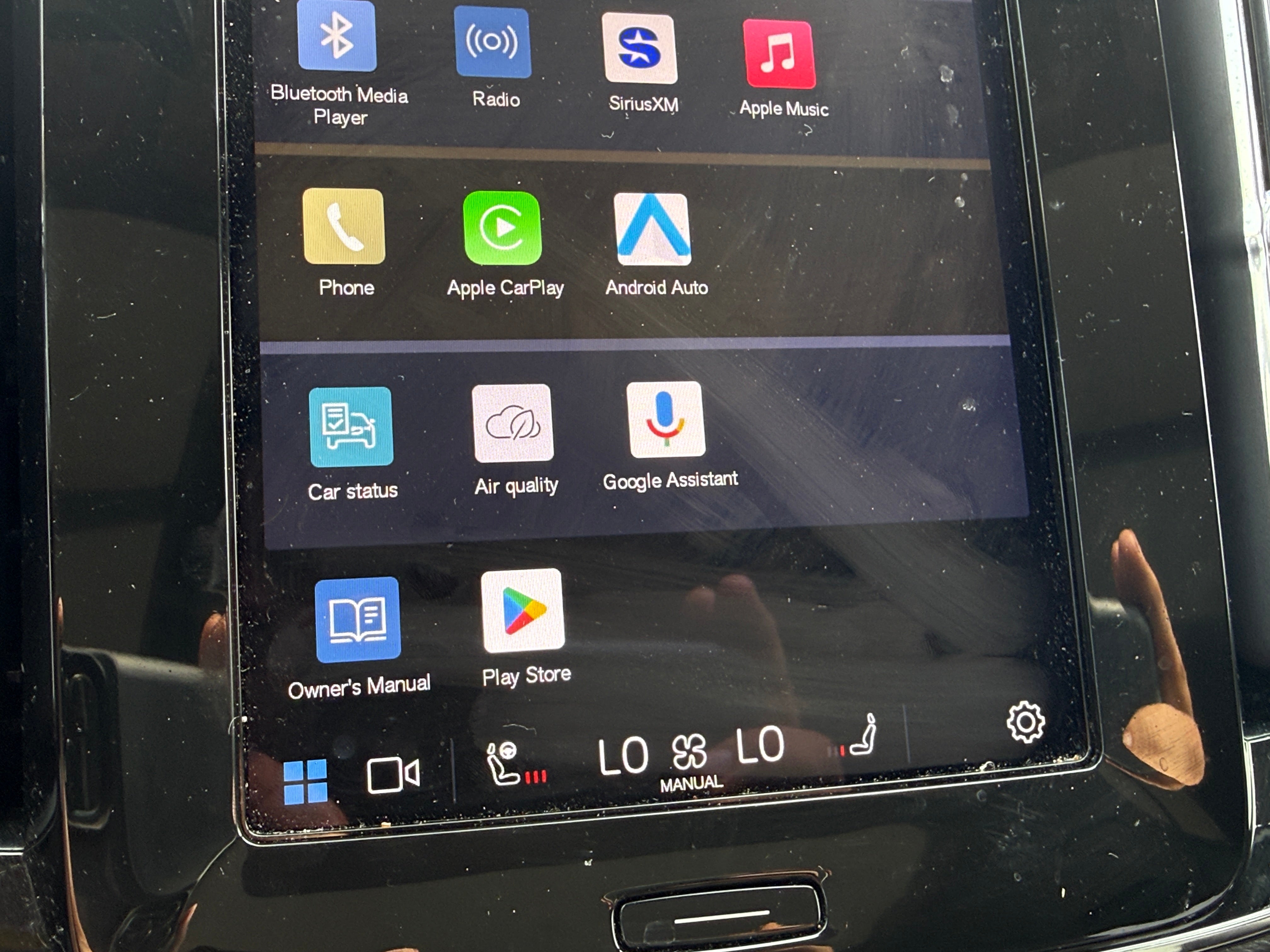 2025 Volvo XC40 Plus - Photo 21