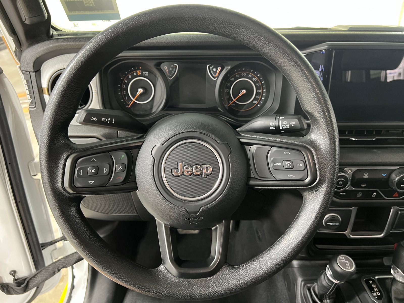 Thumbnail: 2024 Jeep Gladiator - 5