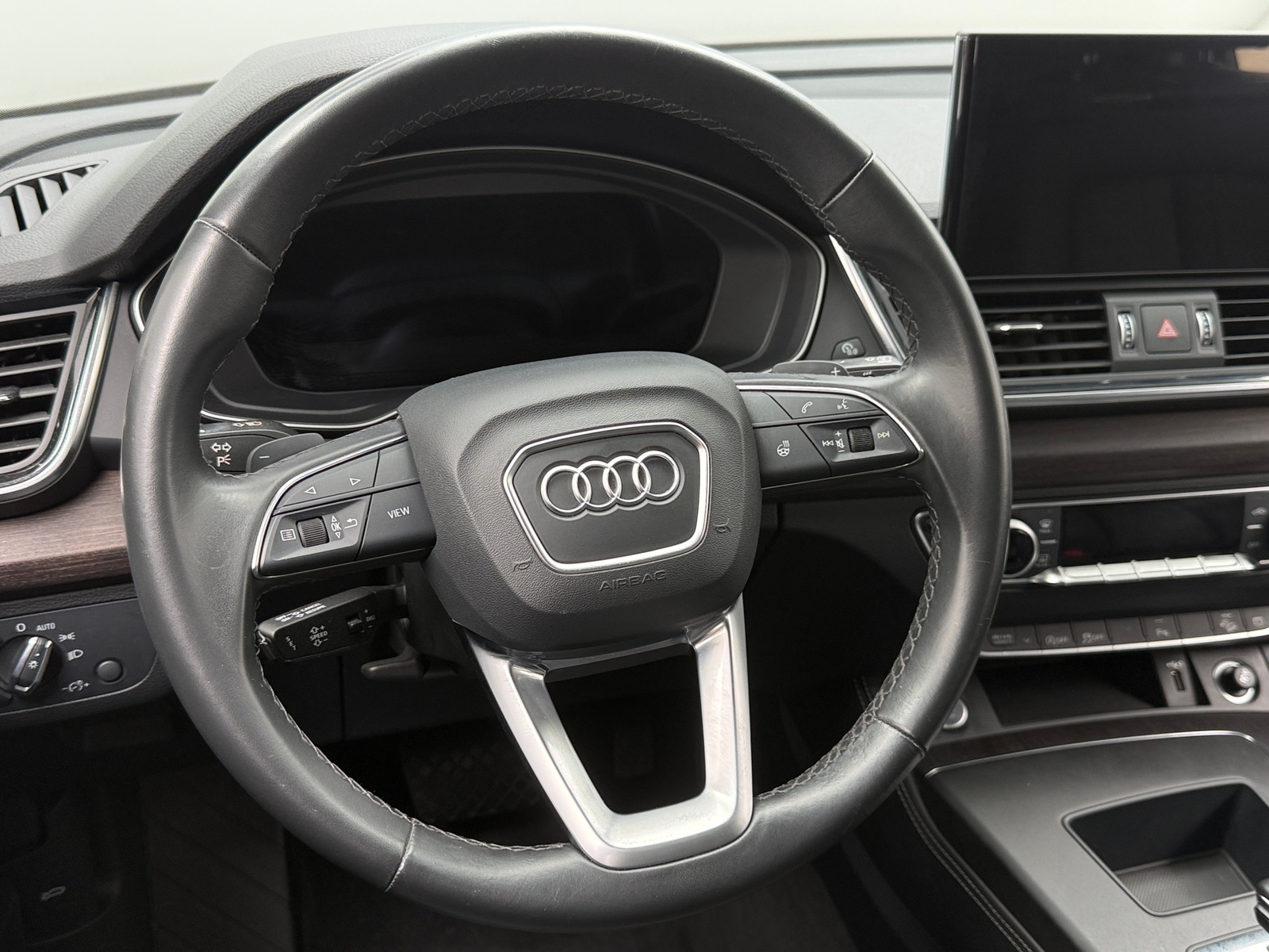 Thumbnail: 2023 Audi Q5 - 4