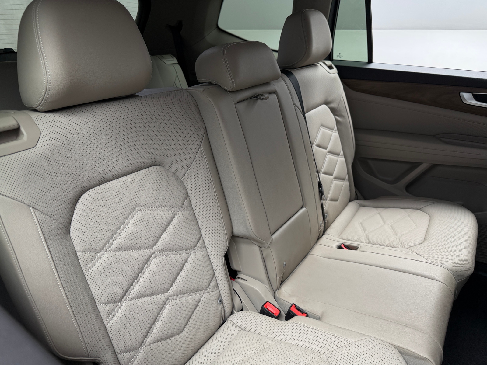 Thumbnail: 2024 Volkswagen Atlas - 5