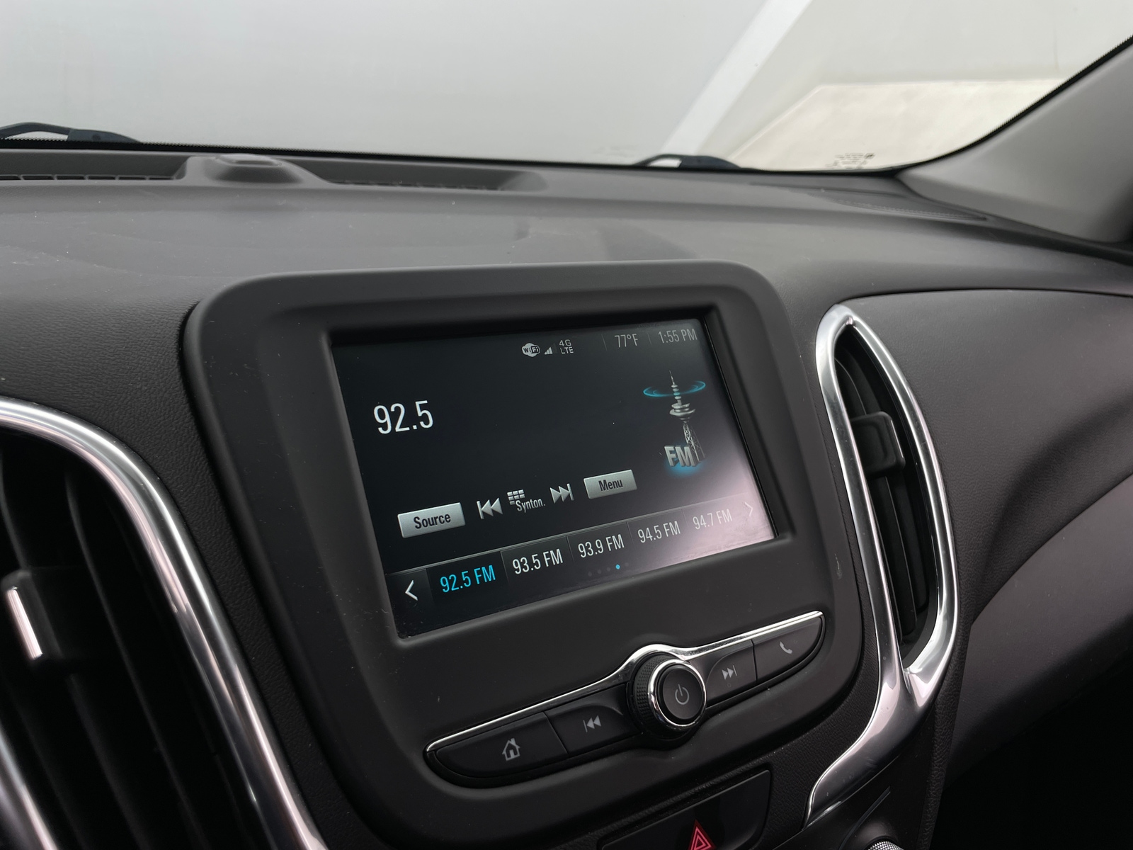 Thumbnail: 2018 Chevrolet Equinox - 4
