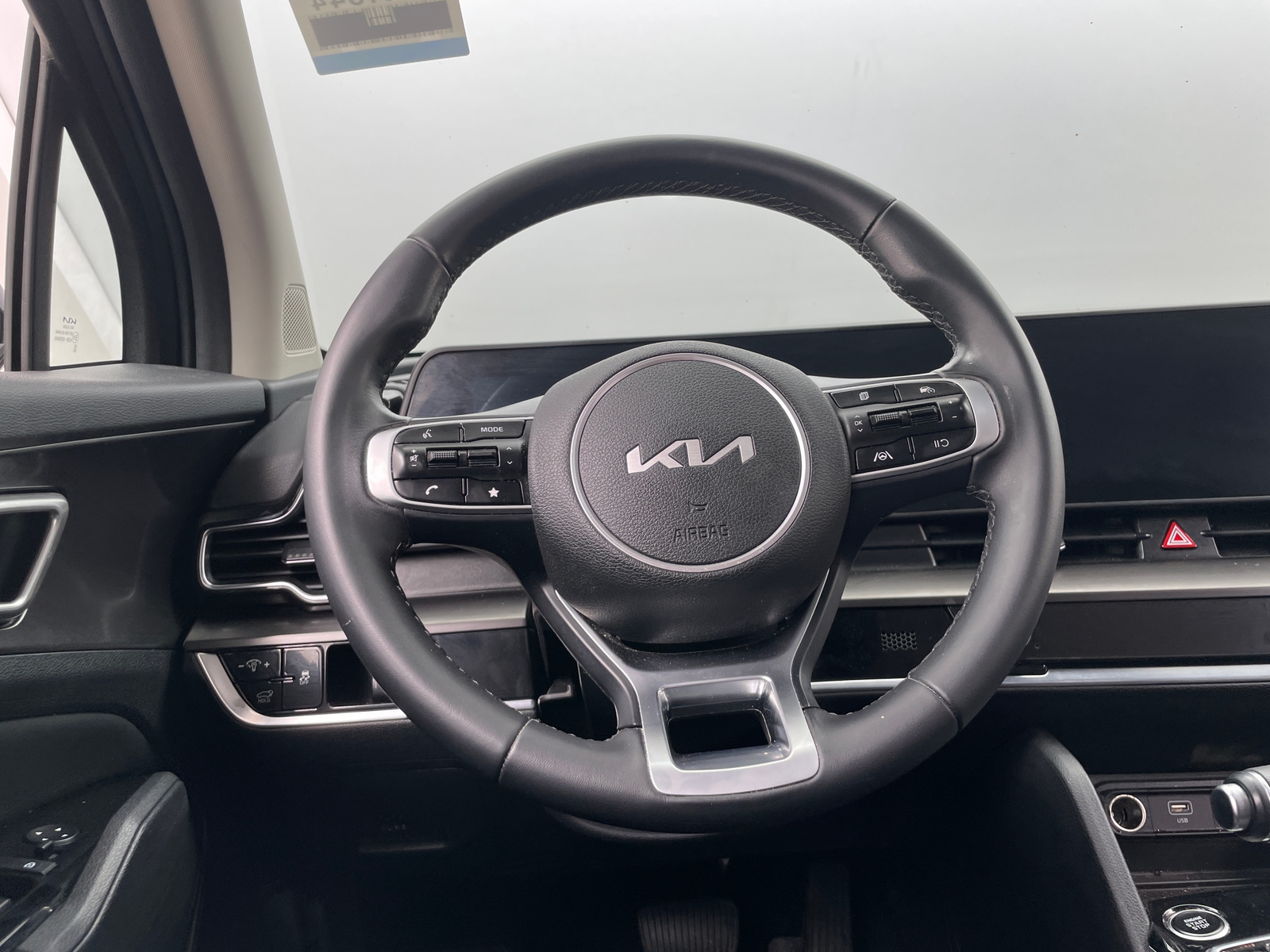 Thumbnail: 2025 Kia Sportage - 4