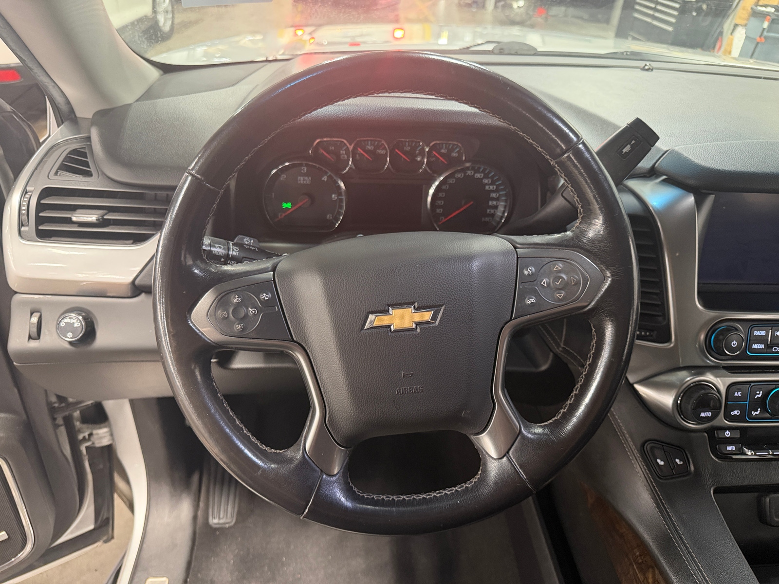 Thumbnail: 2019 Chevrolet Tahoe - 4
