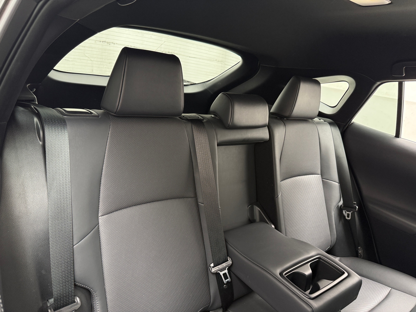Thumbnail: 2021 Toyota Venza - 6