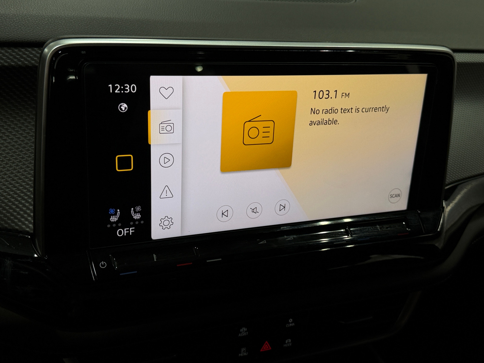 Thumbnail: 2024 Volkswagen Atlas - 3