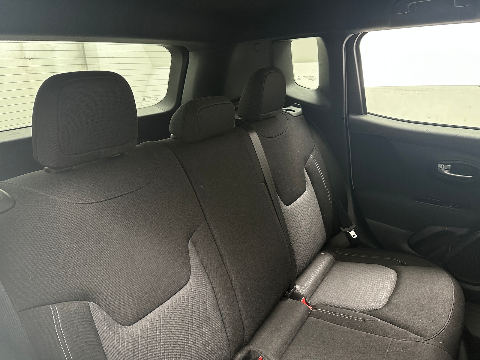 Thumbnail: 2021 Jeep Renegade - 6