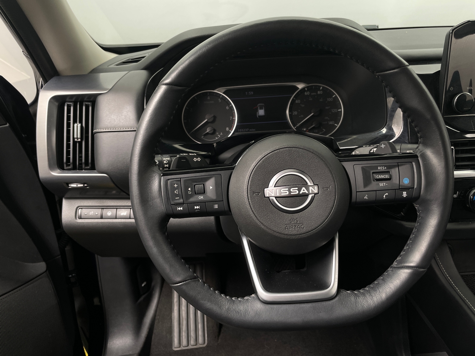 Thumbnail: 2022 Nissan Pathfinder - 4